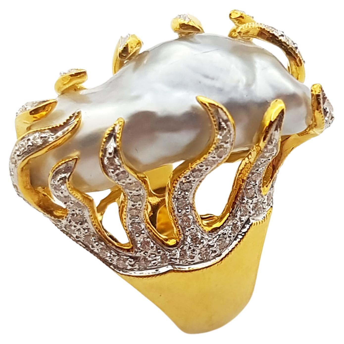 South Sea Pearl with Diamond Ring set in 18 Karat Gold Settings For Sale