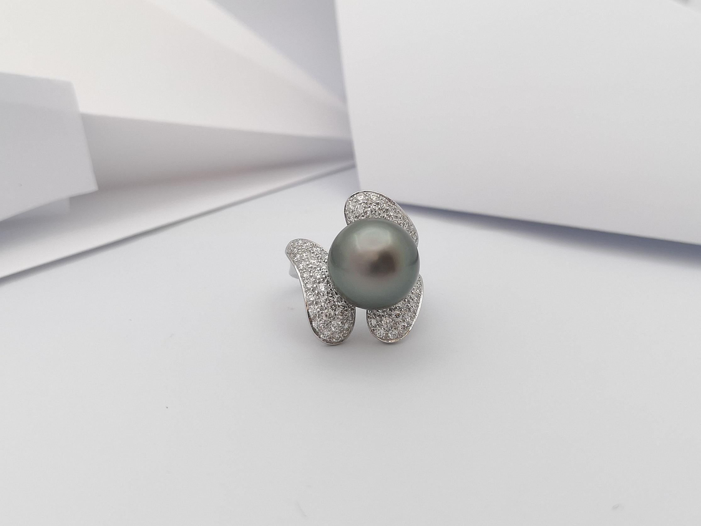 South Sea Pearl with Diamond Ring Set in 18 Karat White Gold Settings For Sale 1