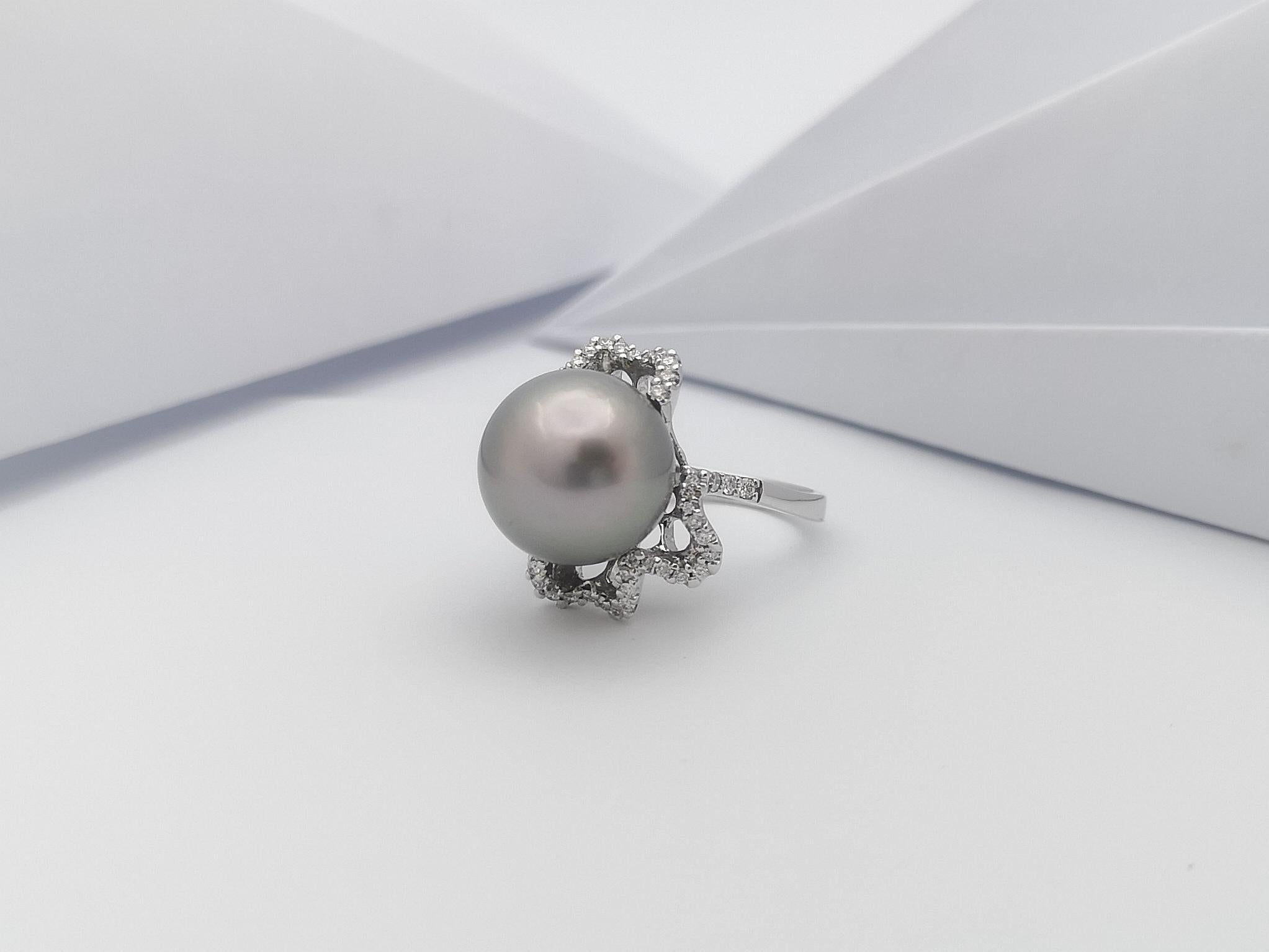 South Sea Pearl with Diamond Ring set in 18 Karat White Gold Settings For Sale 4