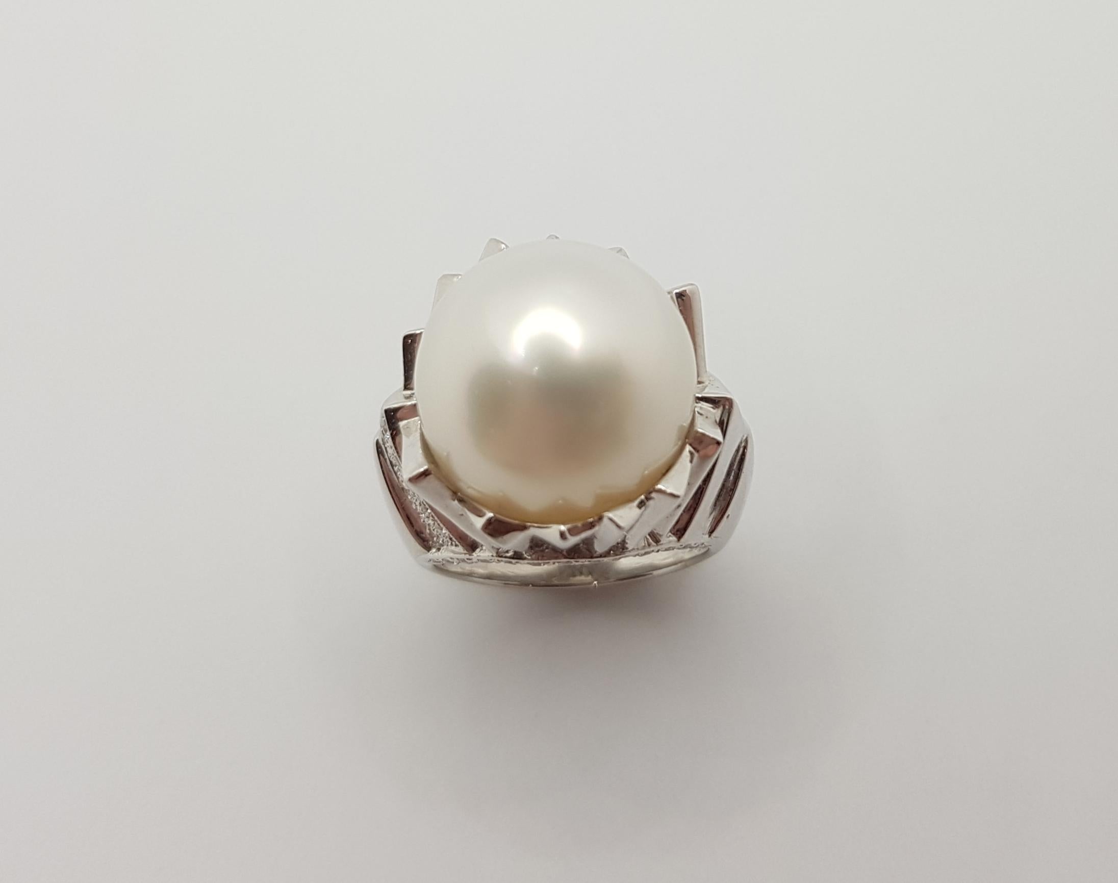 South Sea Pearl with Diamond Ring Set in 18 Karat White Gold Settings For Sale 4