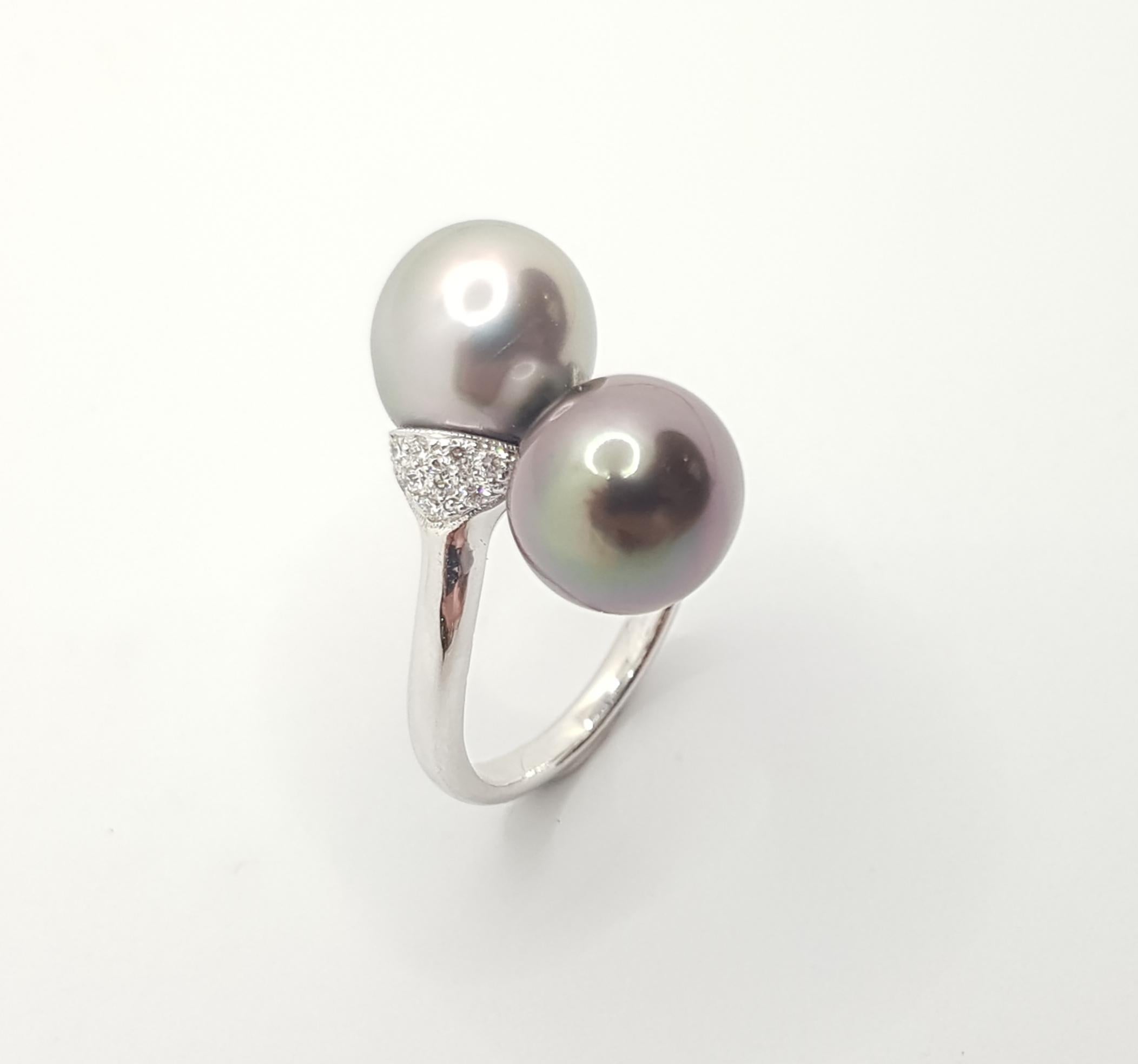 South Sea Pearl with Diamond Ring Set in 18 Karat White Gold Settings For Sale 5