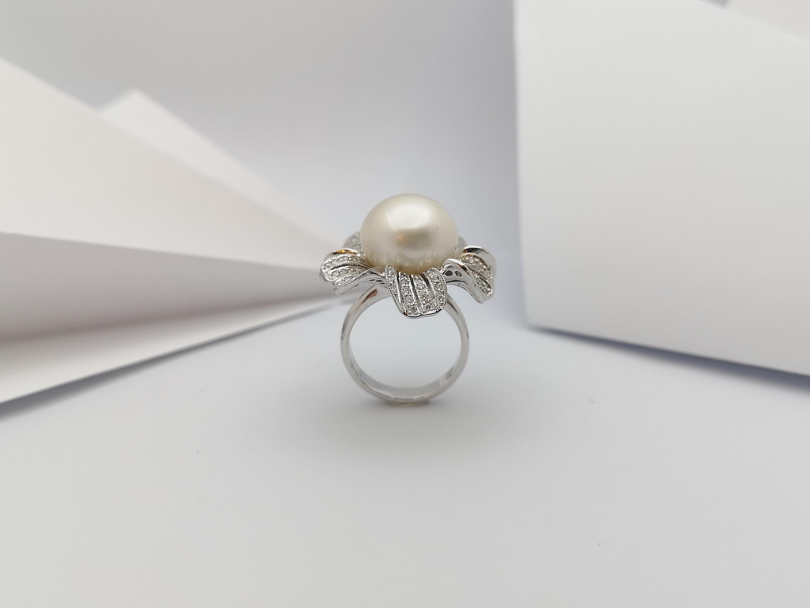 South Sea Pearl with Diamond Ring Set in 18 Karat White Gold Settings For Sale 7
