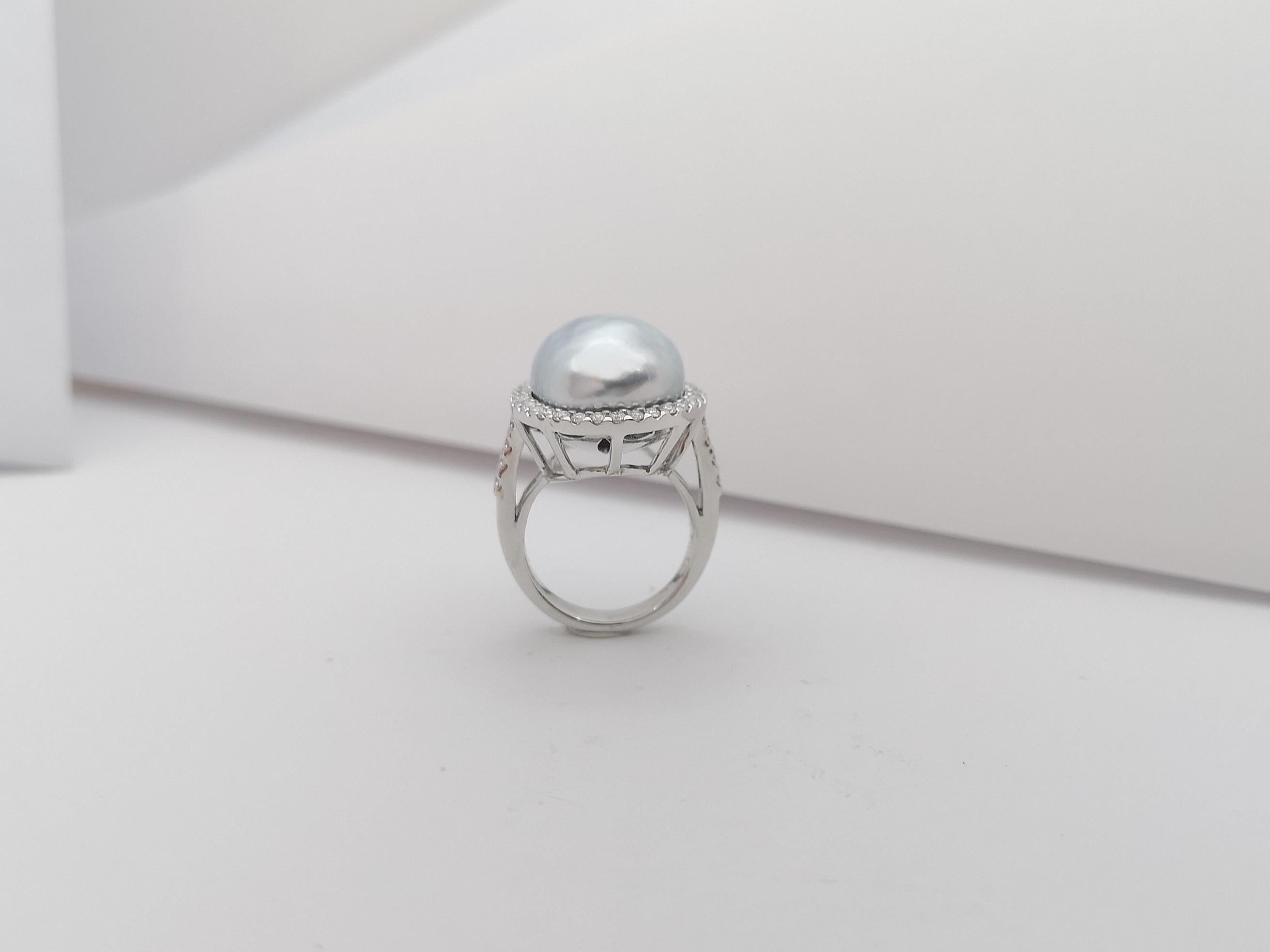 South Sea Pearl with Diamond Ring Set in 18 Karat White Gold Settings For Sale 6