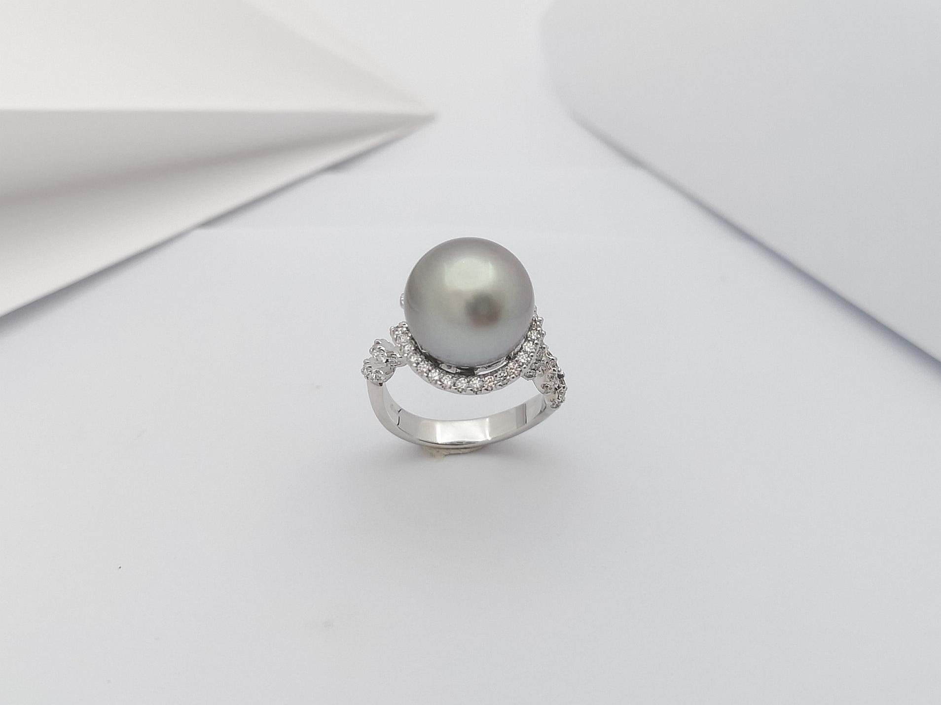 Anello con perle dei mari del sud e diamanti con montatura in oro bianco 18 carati in vendita 7