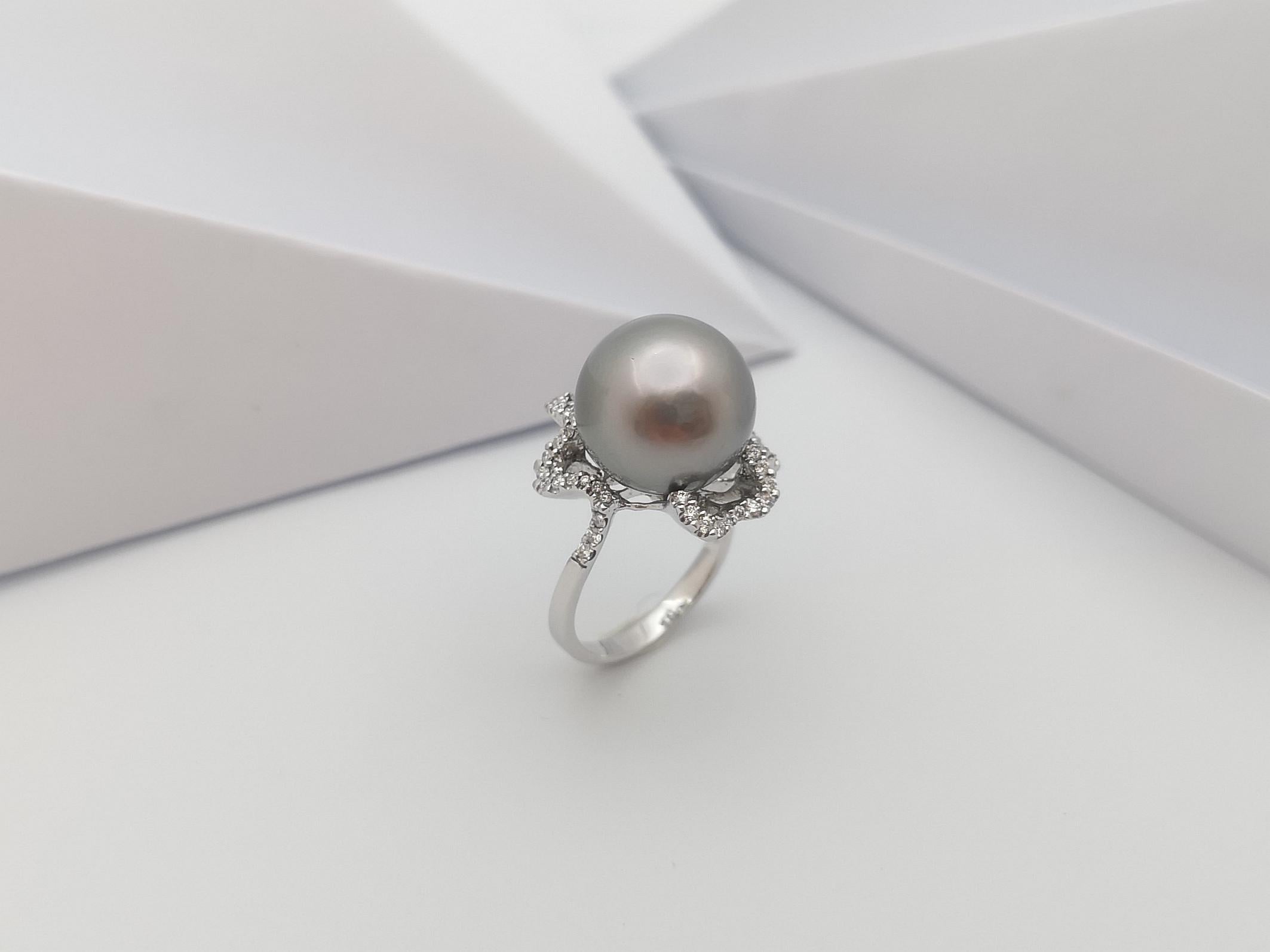 South Sea Pearl with Diamond Ring set in 18 Karat White Gold Settings For Sale 7