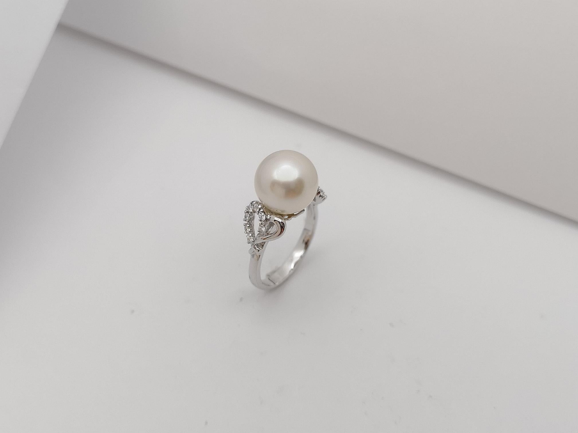 South Sea Pearl with Diamond  Ring set in 18 Karat White Gold Settings For Sale 9