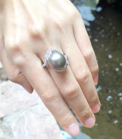 South Sea Pearl with Diamond Ring Set in 18 Karat White Gold Settings