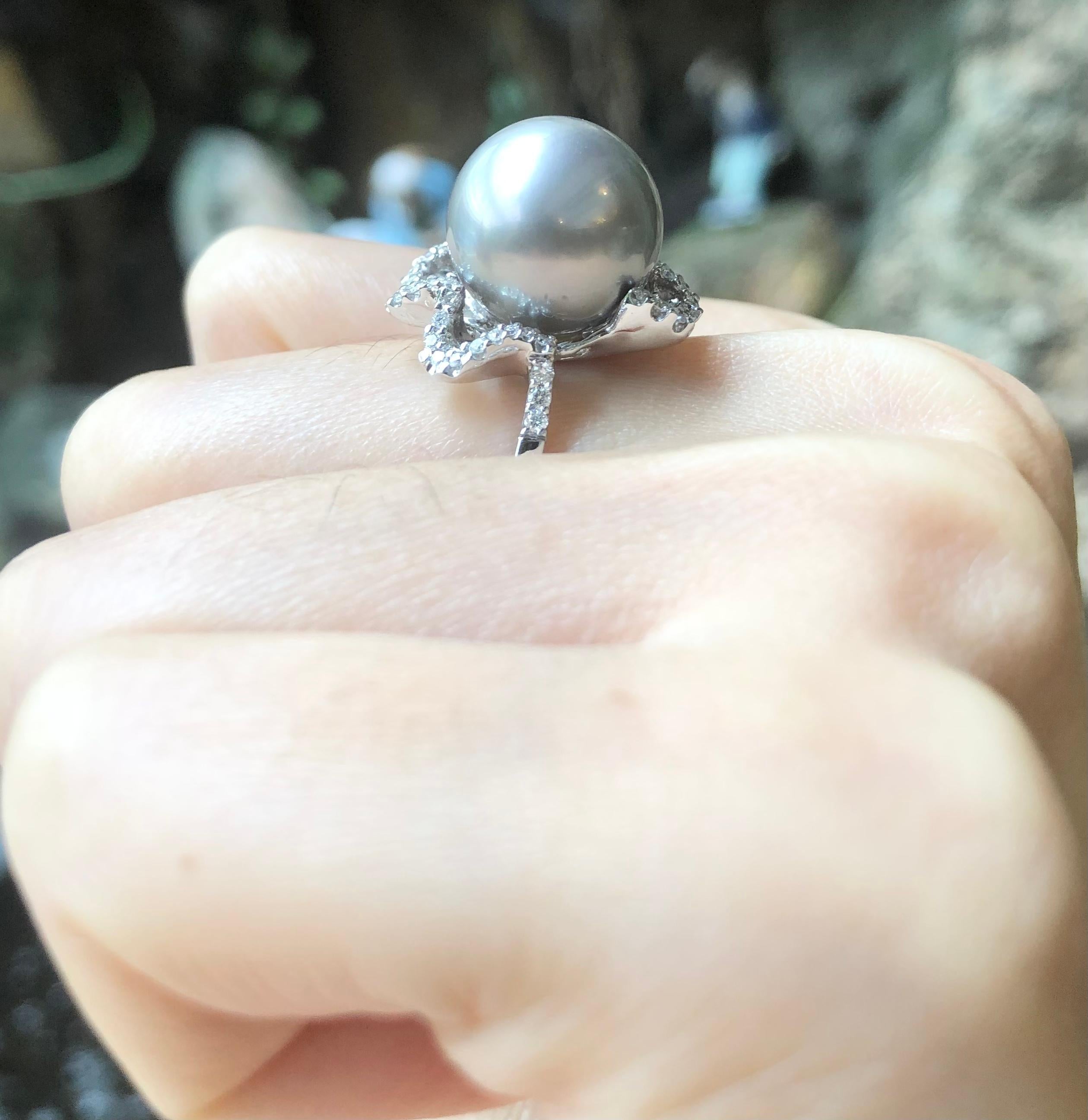 Brilliant Cut South Sea Pearl with Diamond Ring set in 18 Karat White Gold Settings For Sale