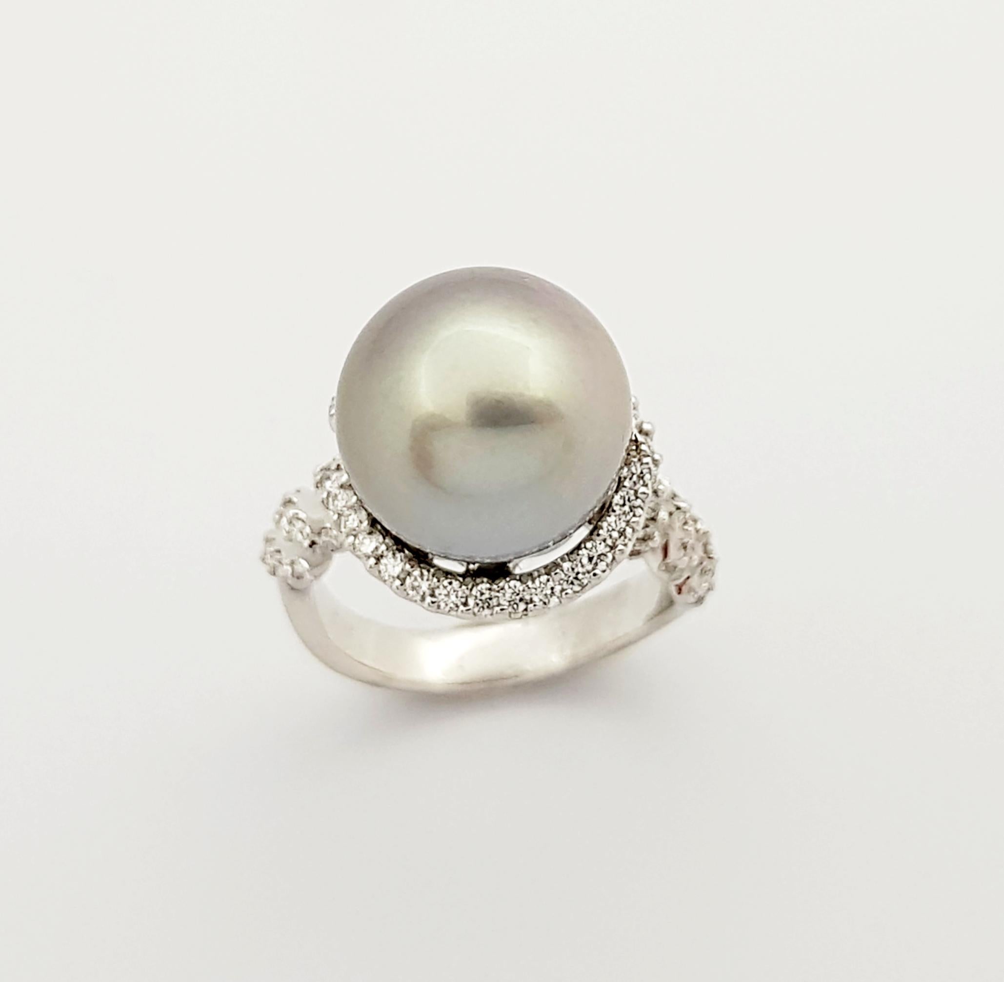 South Sea Pearl with Diamond Ring Set in 18 Karat White Gold Settings For Sale 2