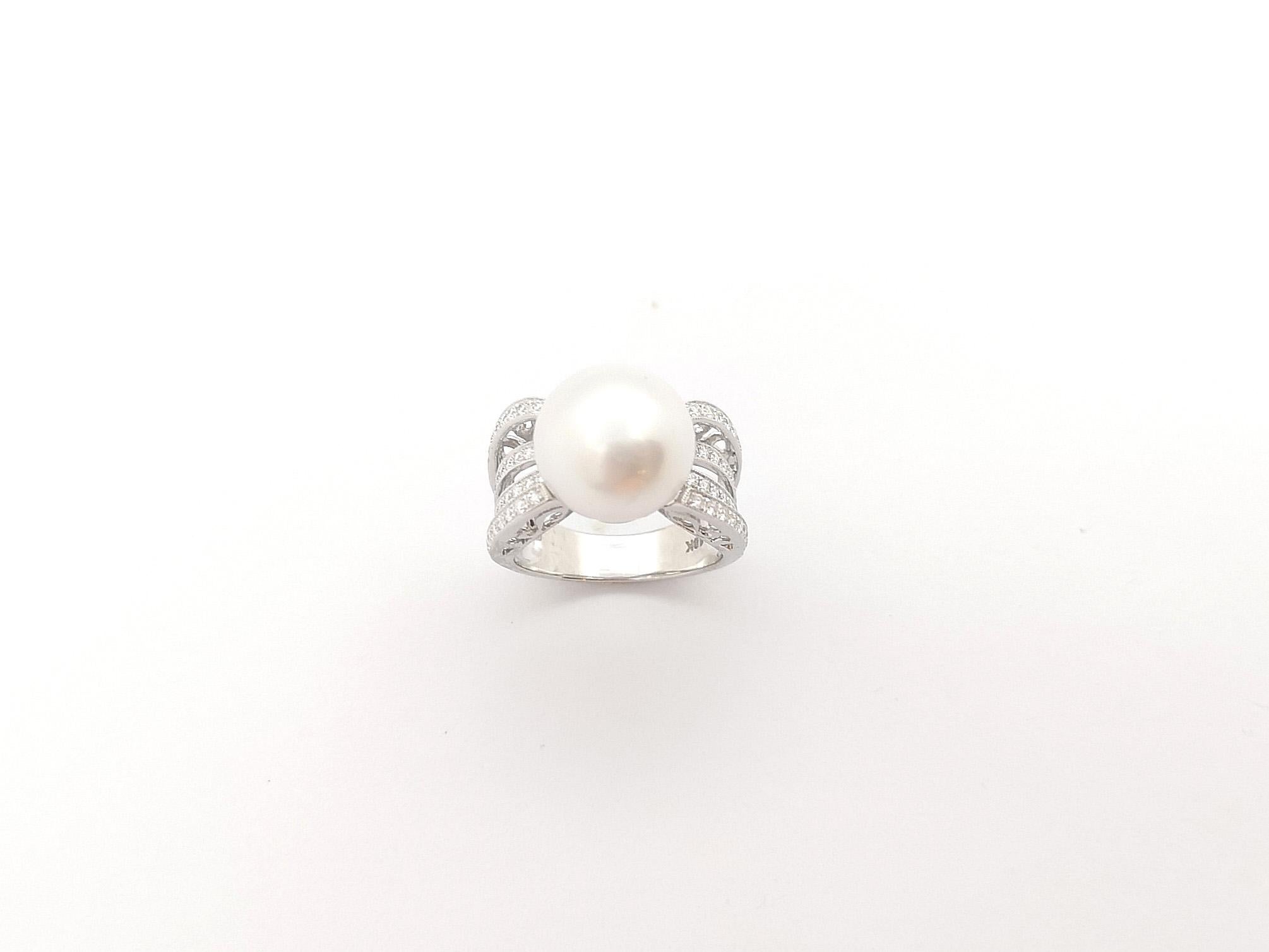 South Sea Pearl with Diamond Ring set in 18K White Gold Settings For Sale 7