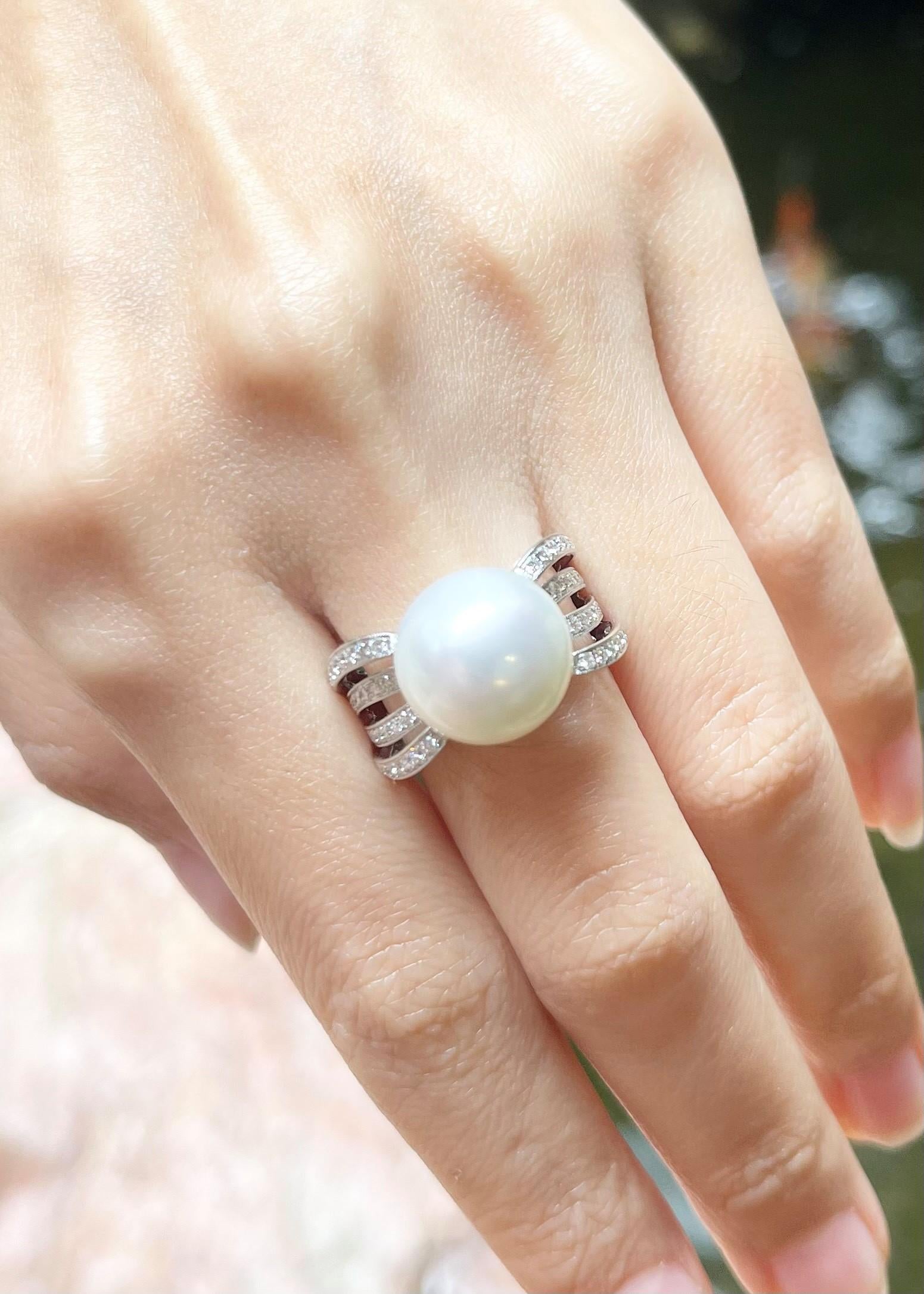 Brilliant Cut South Sea Pearl with Diamond Ring set in 18K White Gold Settings For Sale