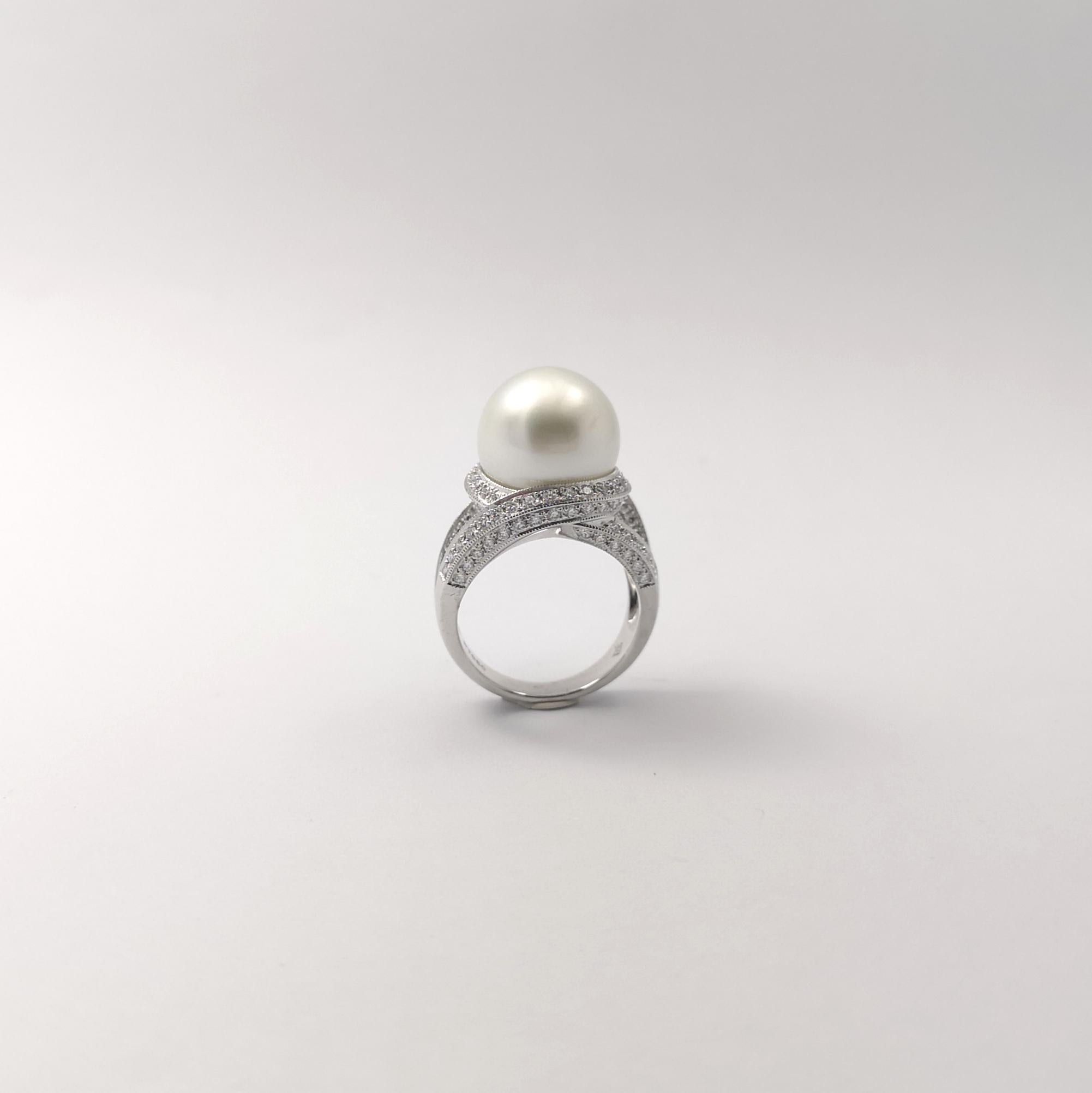 Bague en platine 950 avec perles des mers du Sud et diamants en vente 4