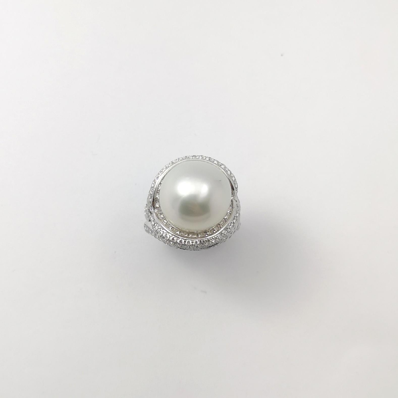 Bague en platine 950 avec perles des mers du Sud et diamants en vente 10