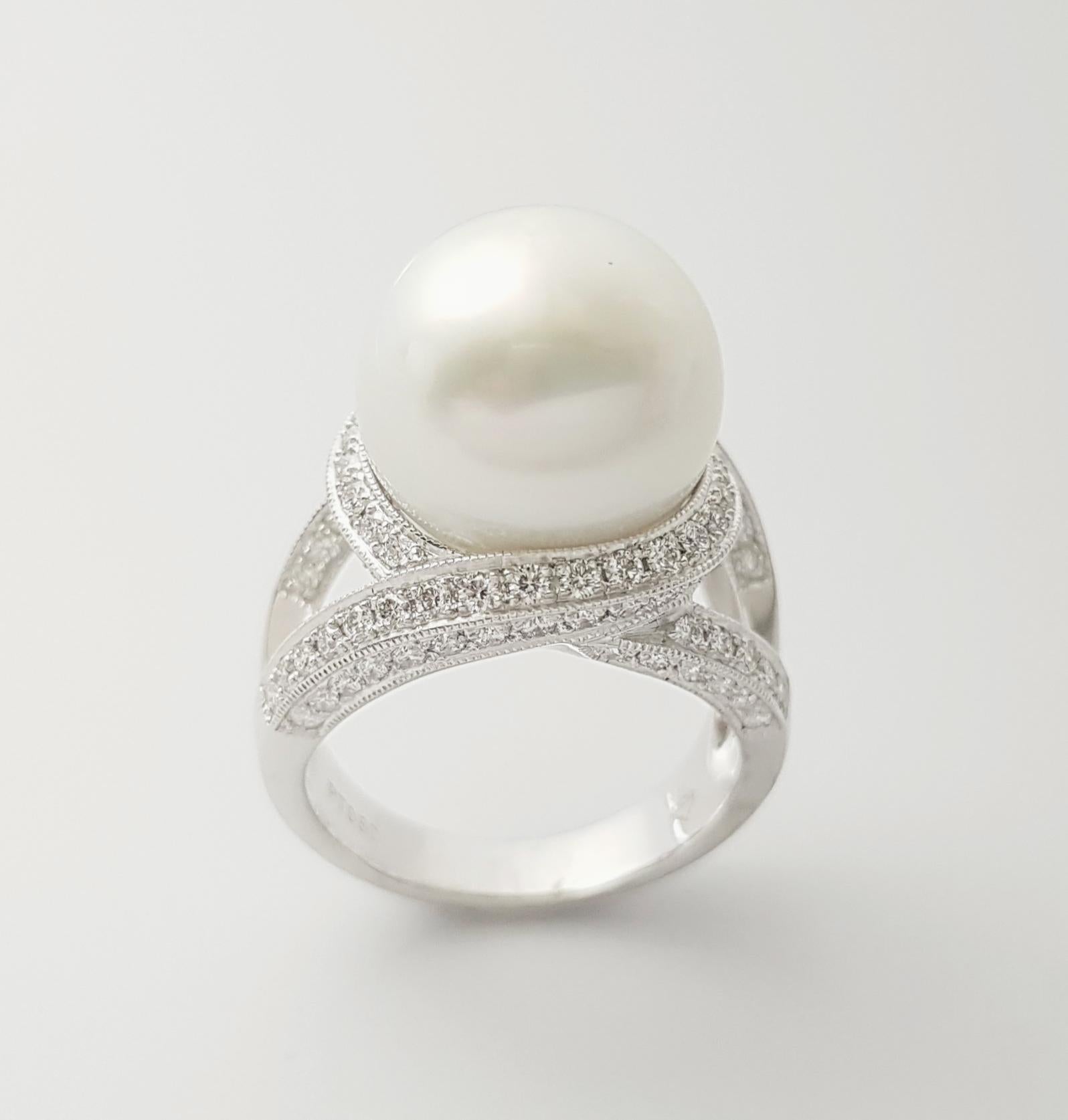 Bague en platine 950 avec perles des mers du Sud et diamants en vente 10