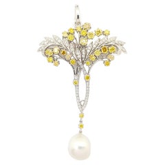 Broche/pendentif en or blanc 18 carats sertie de perles des mers du Sud, diamants jaunes et diamants