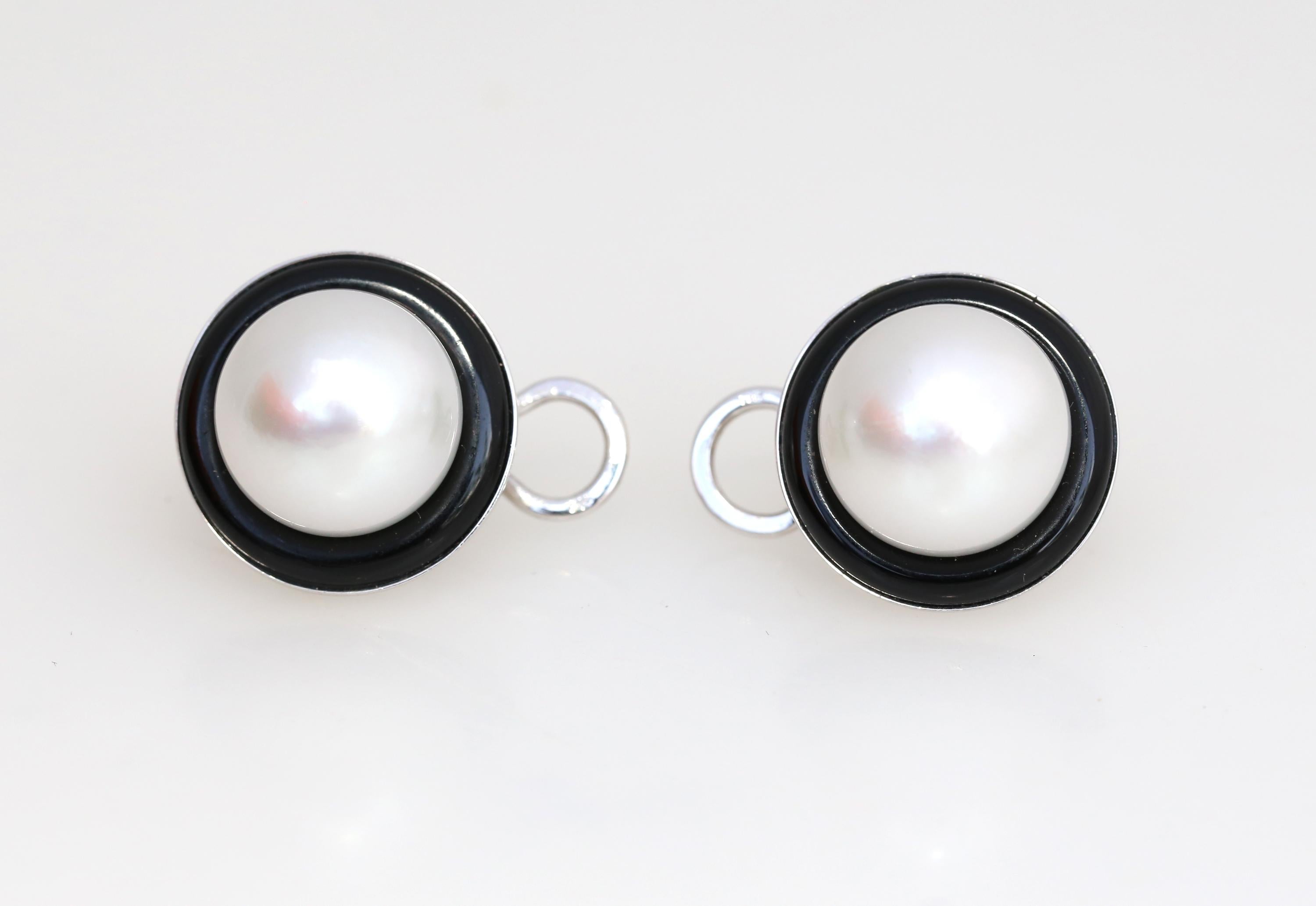 Round Cut South Sea Pearls Onyx Earrings 14 Karat White Gold
