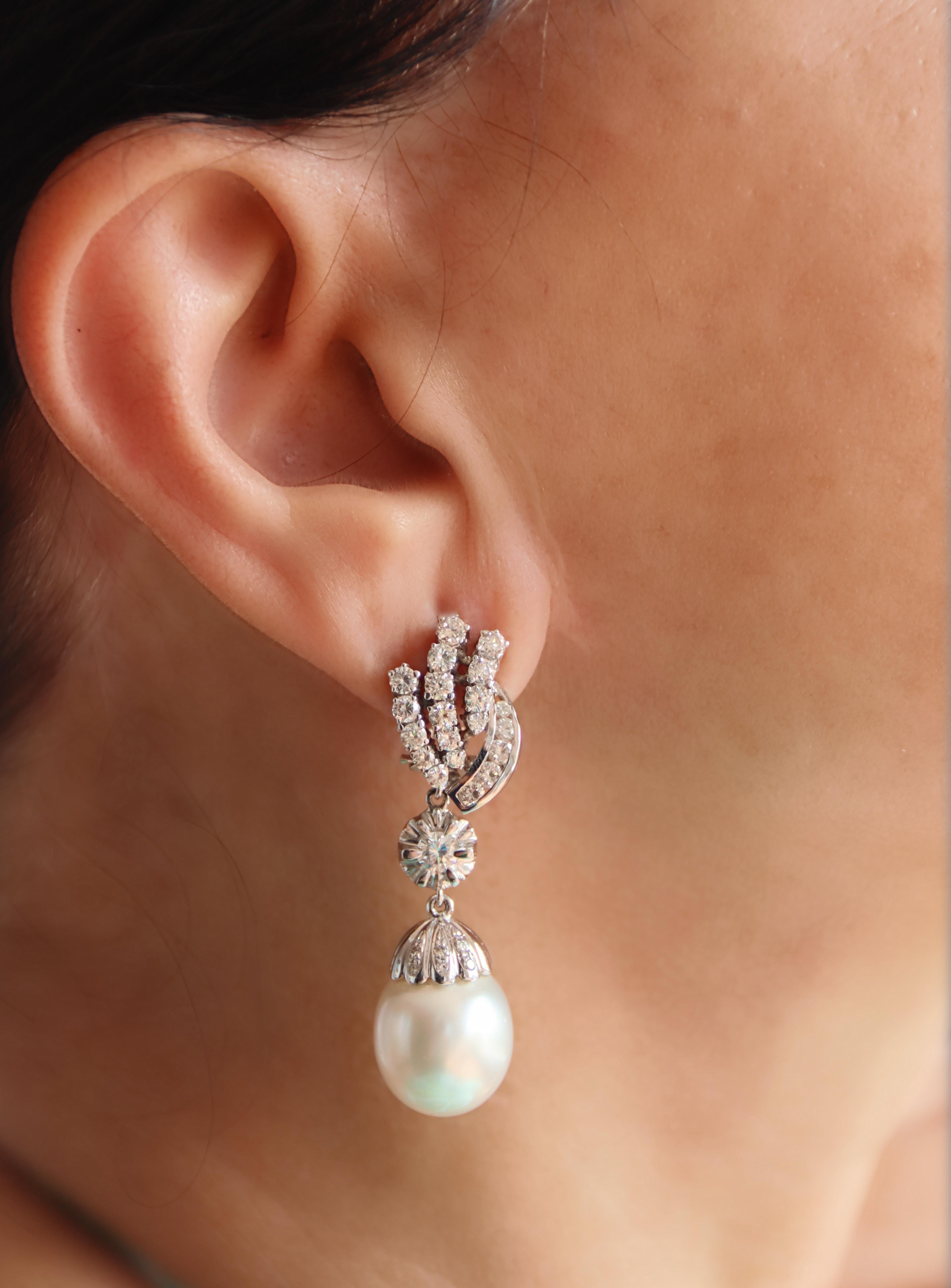 Brilliant Cut South Sea Pearls 18 Karat White Gold Diamonds Drop Earrings For Sale