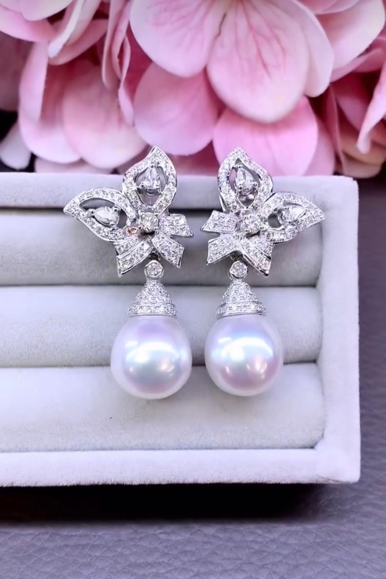 South Sea Pearls  1.90 Ct Diamonds 18k Gold Earrings In New Condition For Sale In Massafra, IT