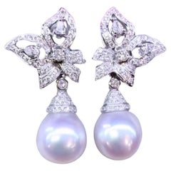 Perles des mers du Sud  Boucles d'oreilles en or 18k avec 1,90 ct de diamants