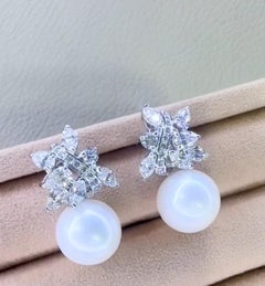 South Sea Pearls & 2.80 Ct Mixed Shape Diamonds 18K Gold Earrings