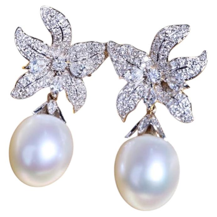 Orecchini in oro 18k con perle dei mari del sud 3,40 carati di diamanti a forma rotonda e brillante