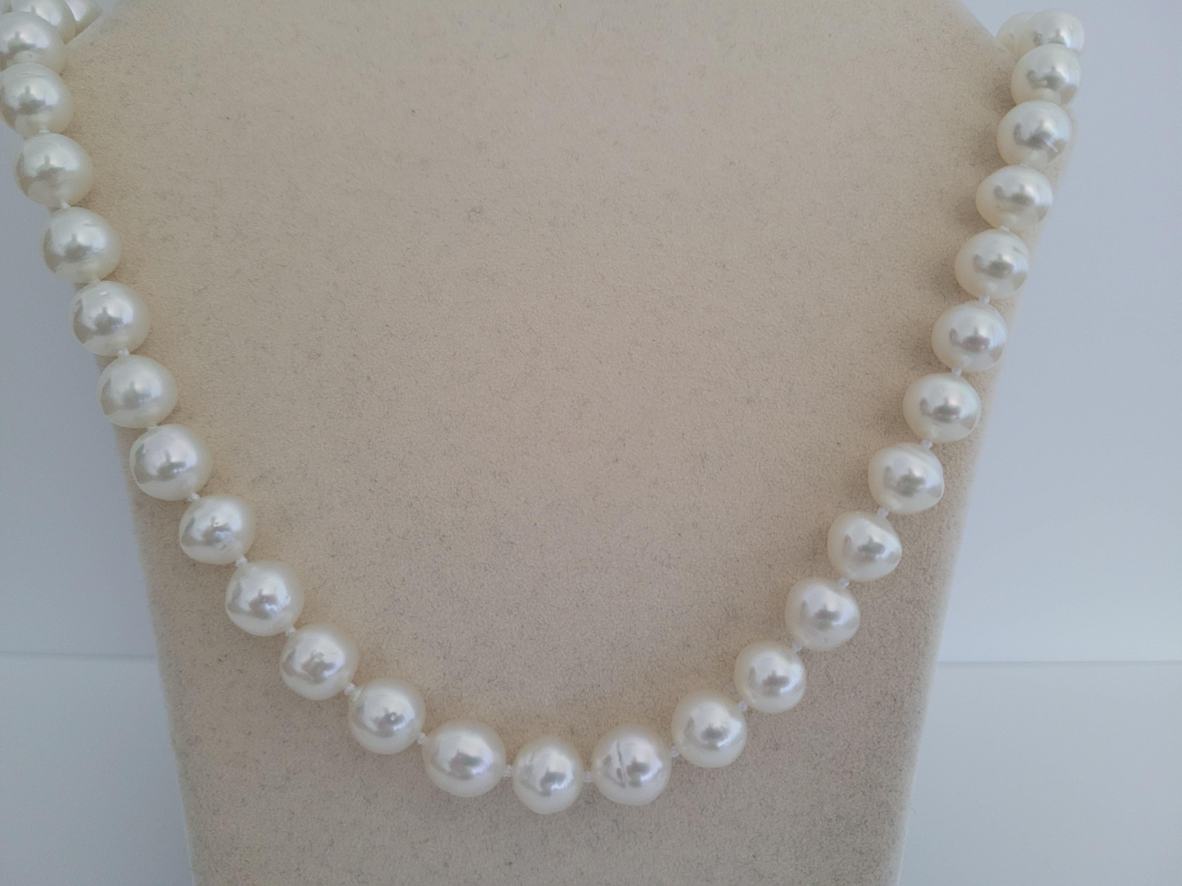  

A Natural Colors South Sea Pearls Necklace

Origin, the Pinctada Maxima Oyster, and Australian Ocean Waters 

- 45 pcs pearls in the necklace

- Size of Pearls from 9-10 mm

- Natural White Color 

- Natural  Very High Luster

- The skin and