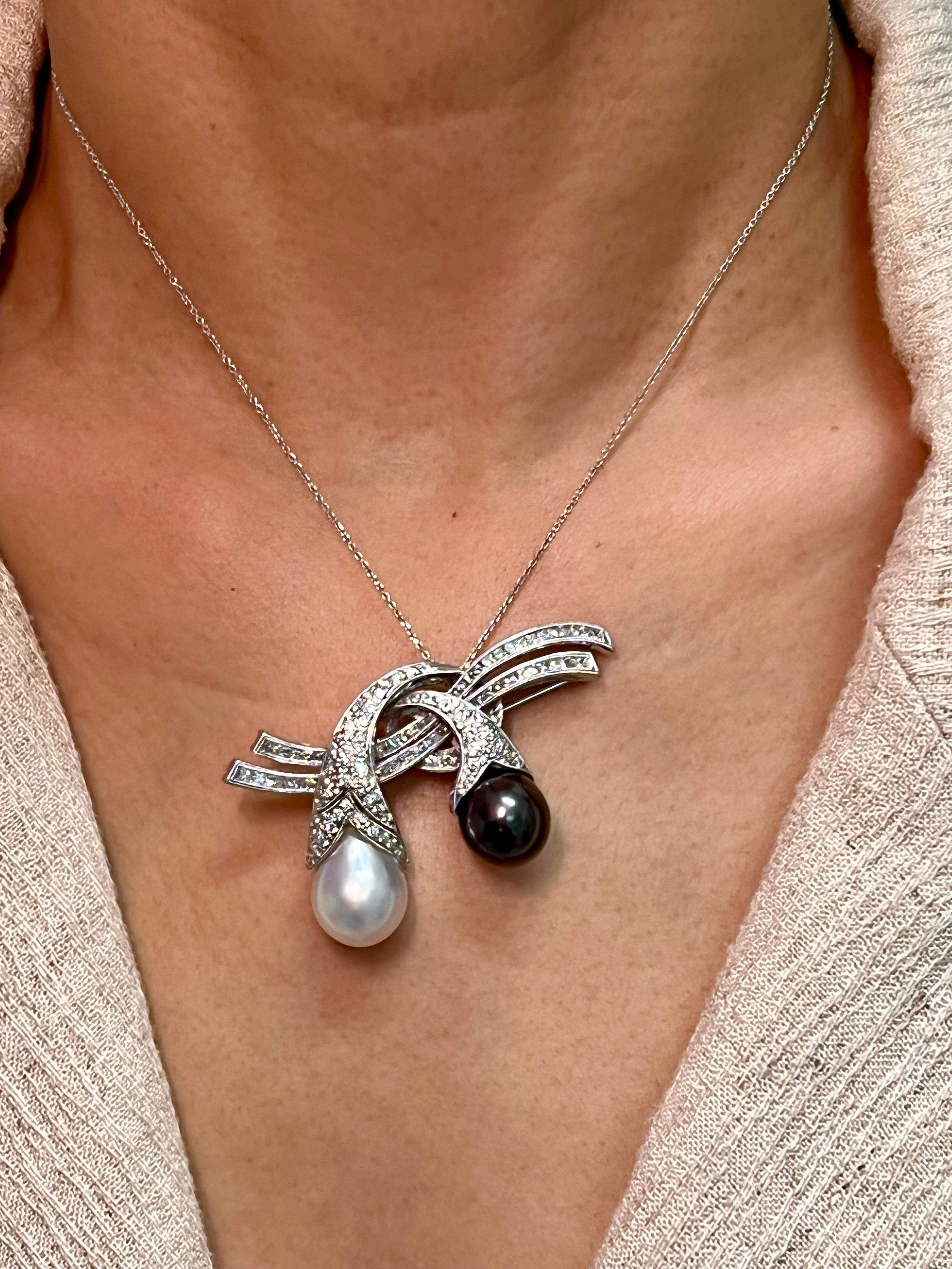 Pendentif broche en perles des mers du Sud et diamants, belle bijouterie d'art solide en vente 7