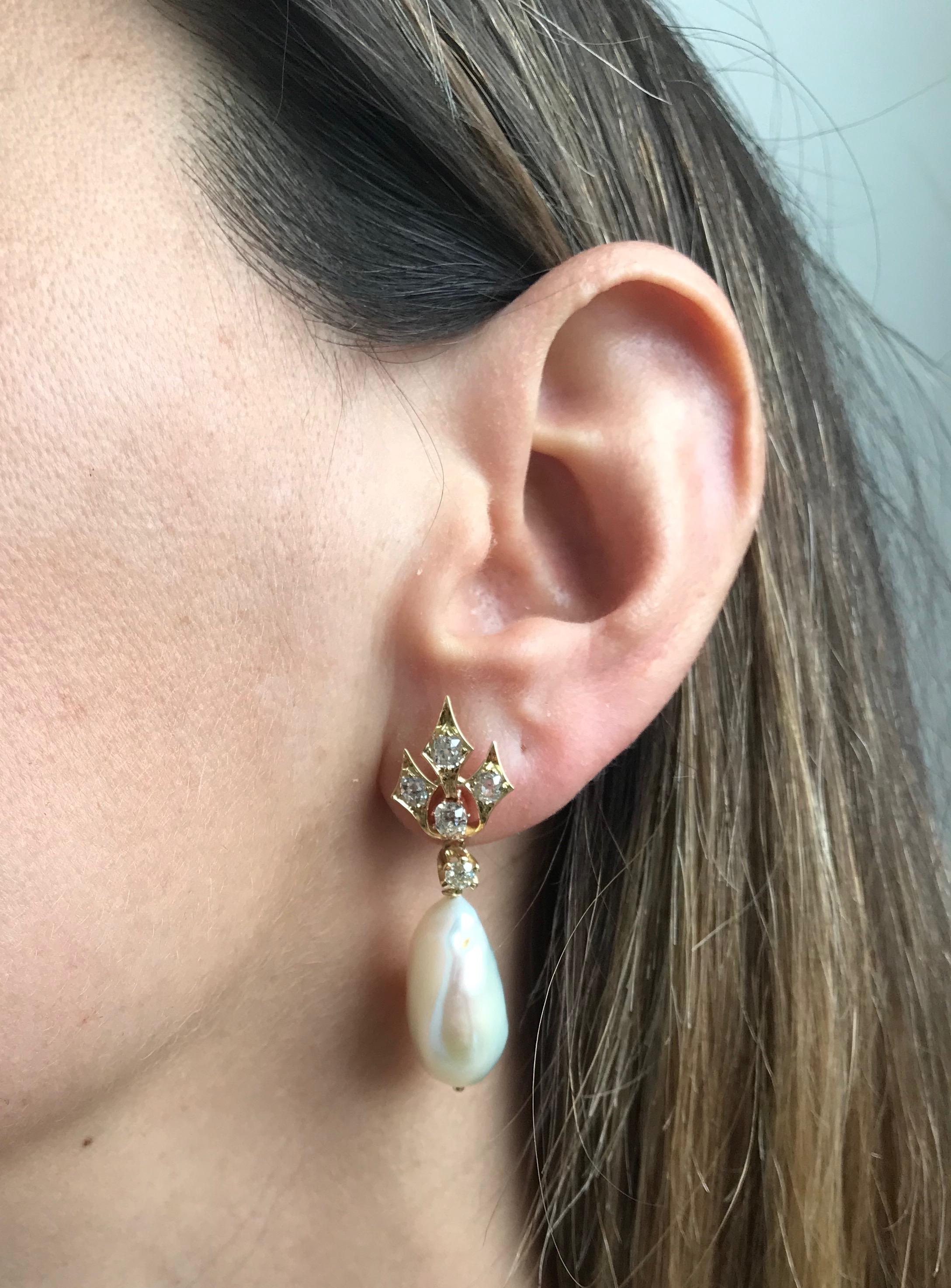 South Sea Pearls Diamond Gold Earrings 2