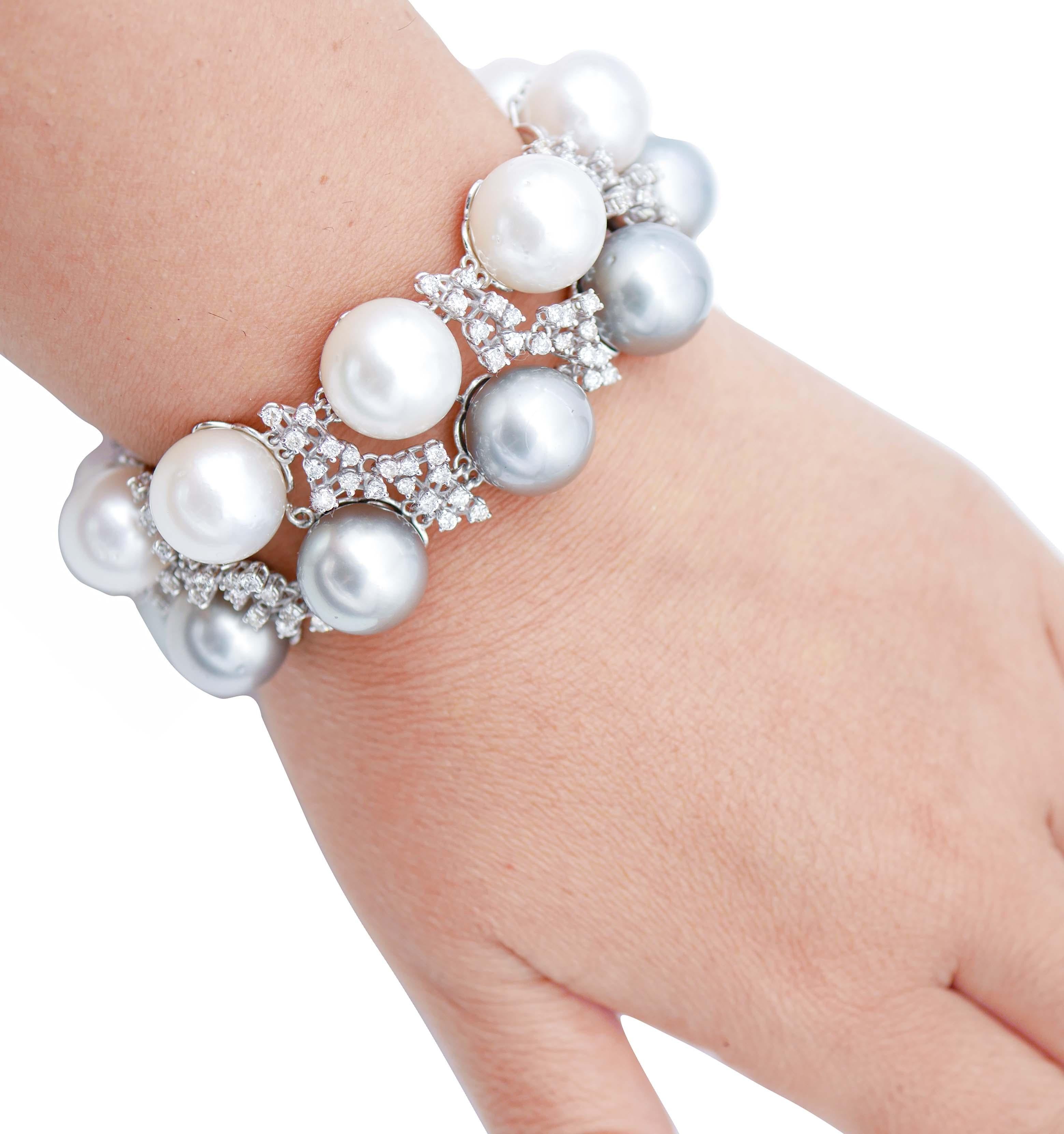 South-Sea Pearls, Grey Pearls, Diamonds, 14 Karat White Gold Bracelet In Good Condition In Marcianise, Marcianise (CE)