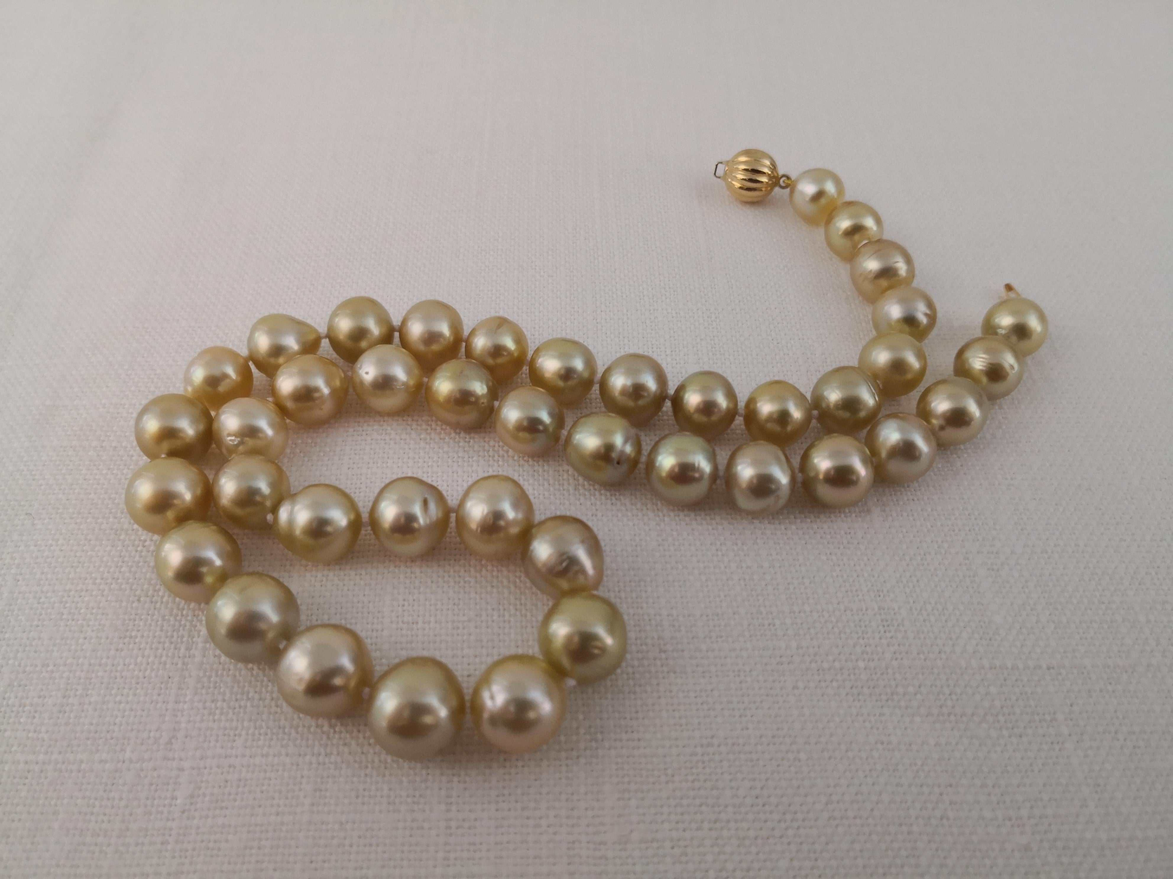 Contemporary South Sea Pearls Natural Color, 18 Karat Gold