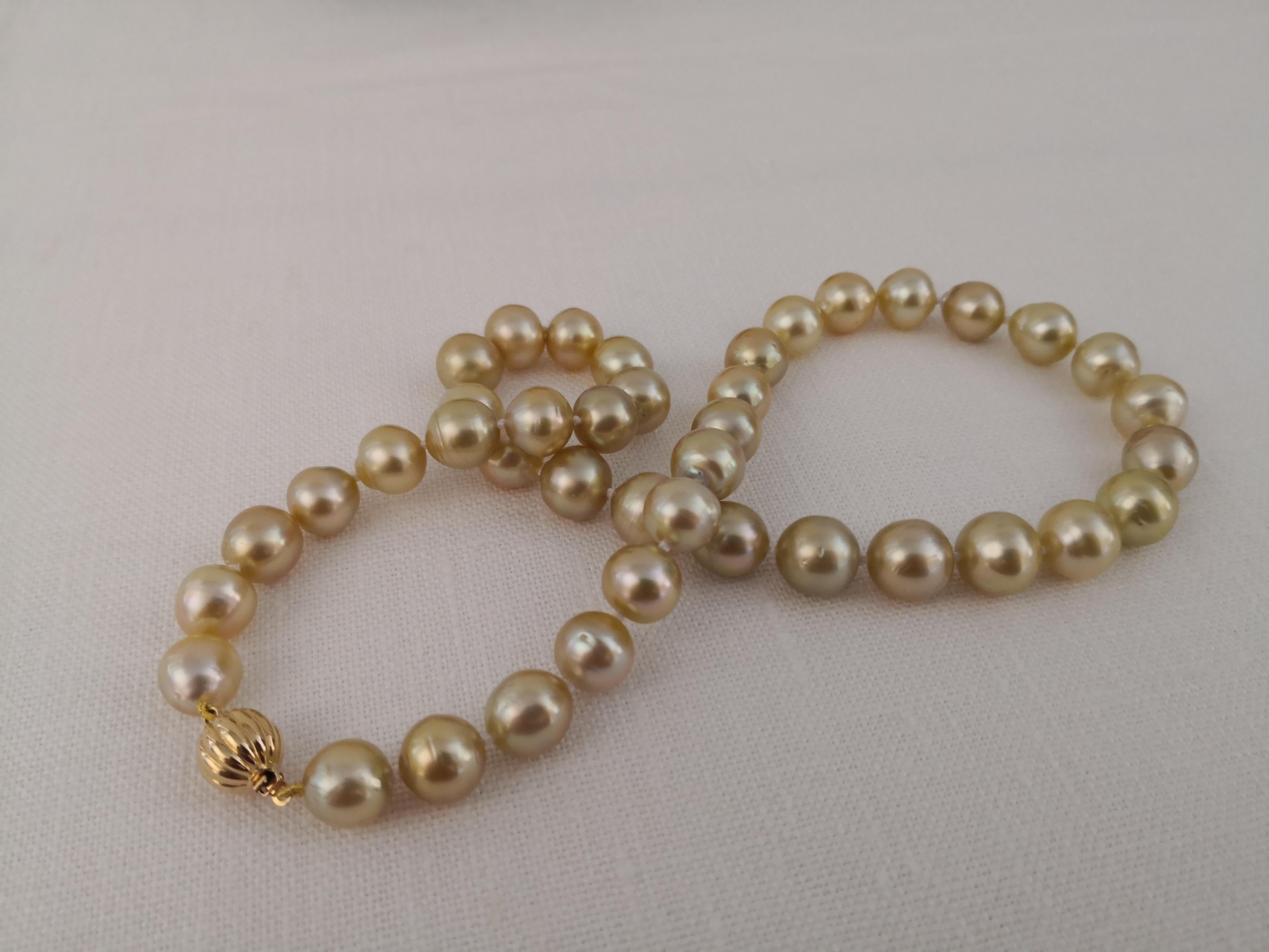 South Sea Pearls Natural Color, 18 Karat Gold 1