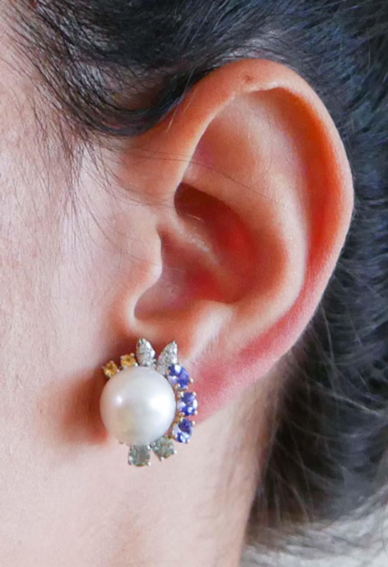 Boucles d'oreilles en or blanc 18 carats, tanzanite, saphirs, diamants et perles des mers du Sud Bon état - En vente à Marcianise, Marcianise (CE)