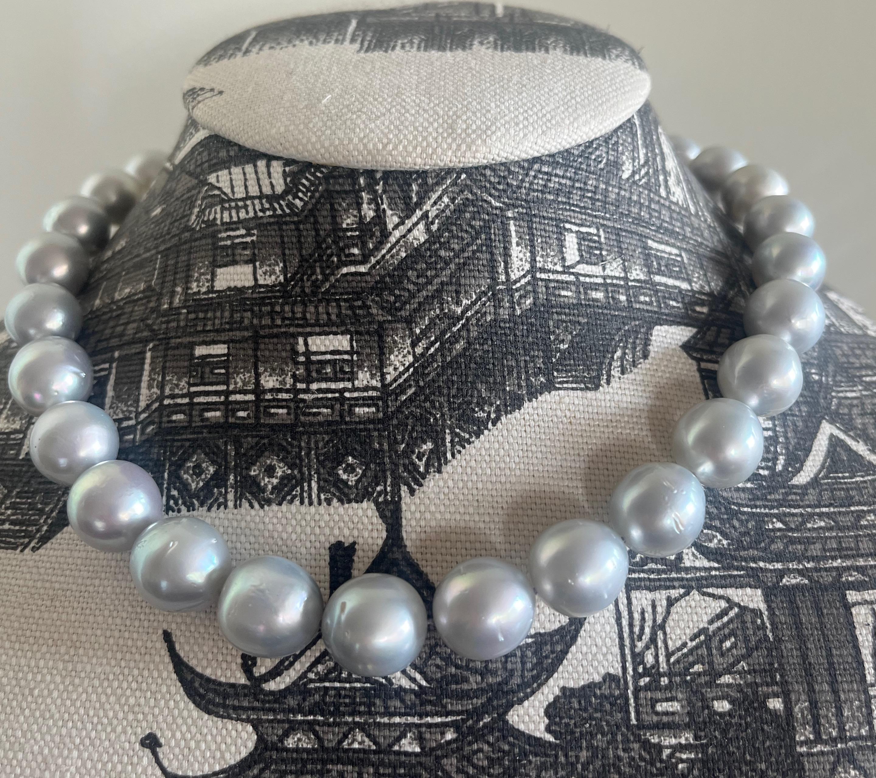 Contemporary South Sea Silver Pearls Choker For Sale