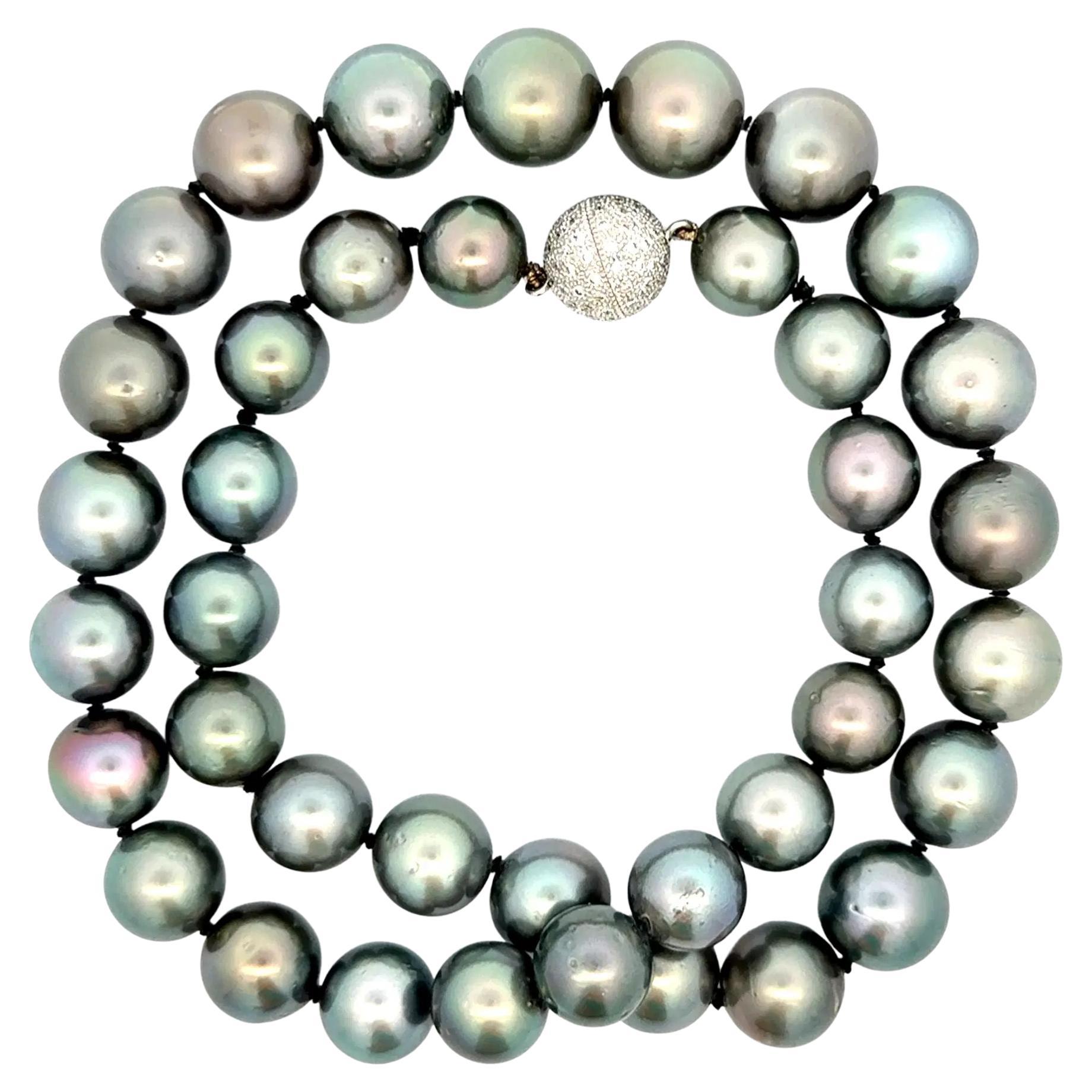 South Sea Tahitian Pearl and Diamond Gold Strand Necklace Estate Fine Jewelry For Sale