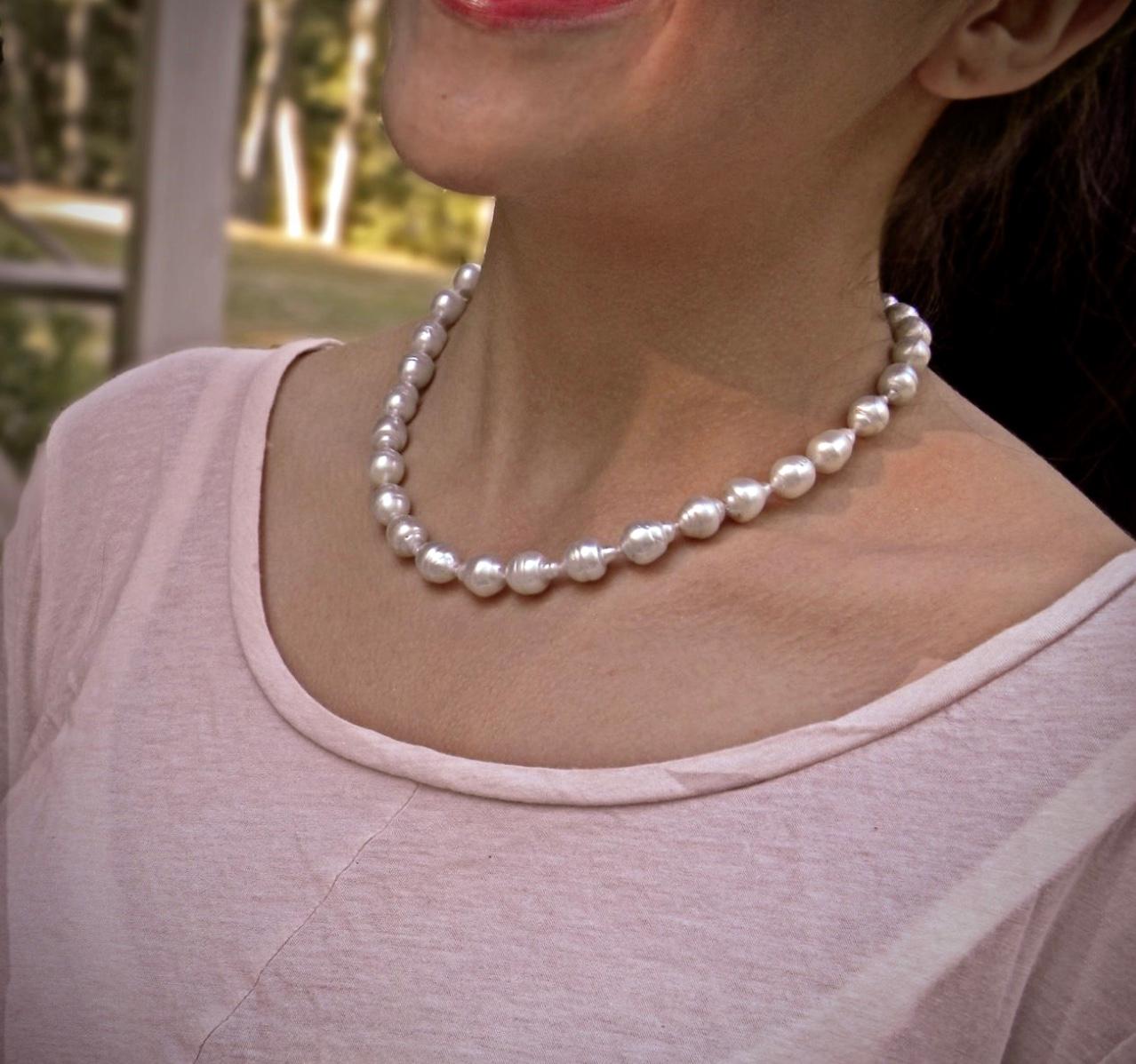 Women's or Men's South Sea White Baroque Pearls Necklace