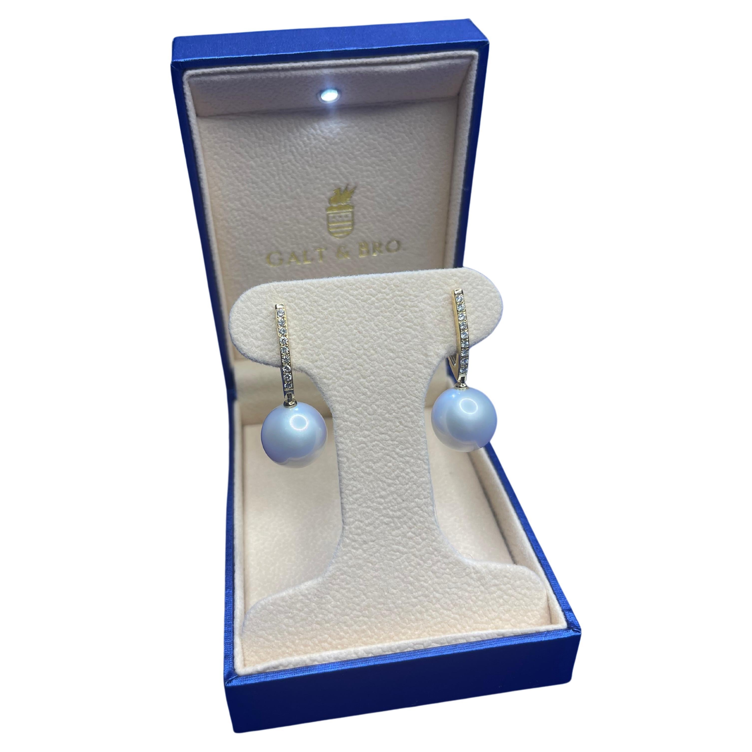 Modern South Sea White Pearl Diamond 18 Karat Yellow Gold Hinge Line Drop Hoop Earrings For Sale