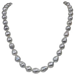South Sea White-Silver Circle Baroque Necklace with Gold Clasp