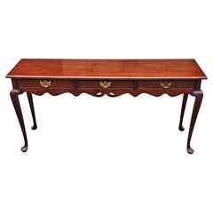 Southampton Furniture Tavolo da divano / Tavolo da ingresso in mogano in stile Queen Anne