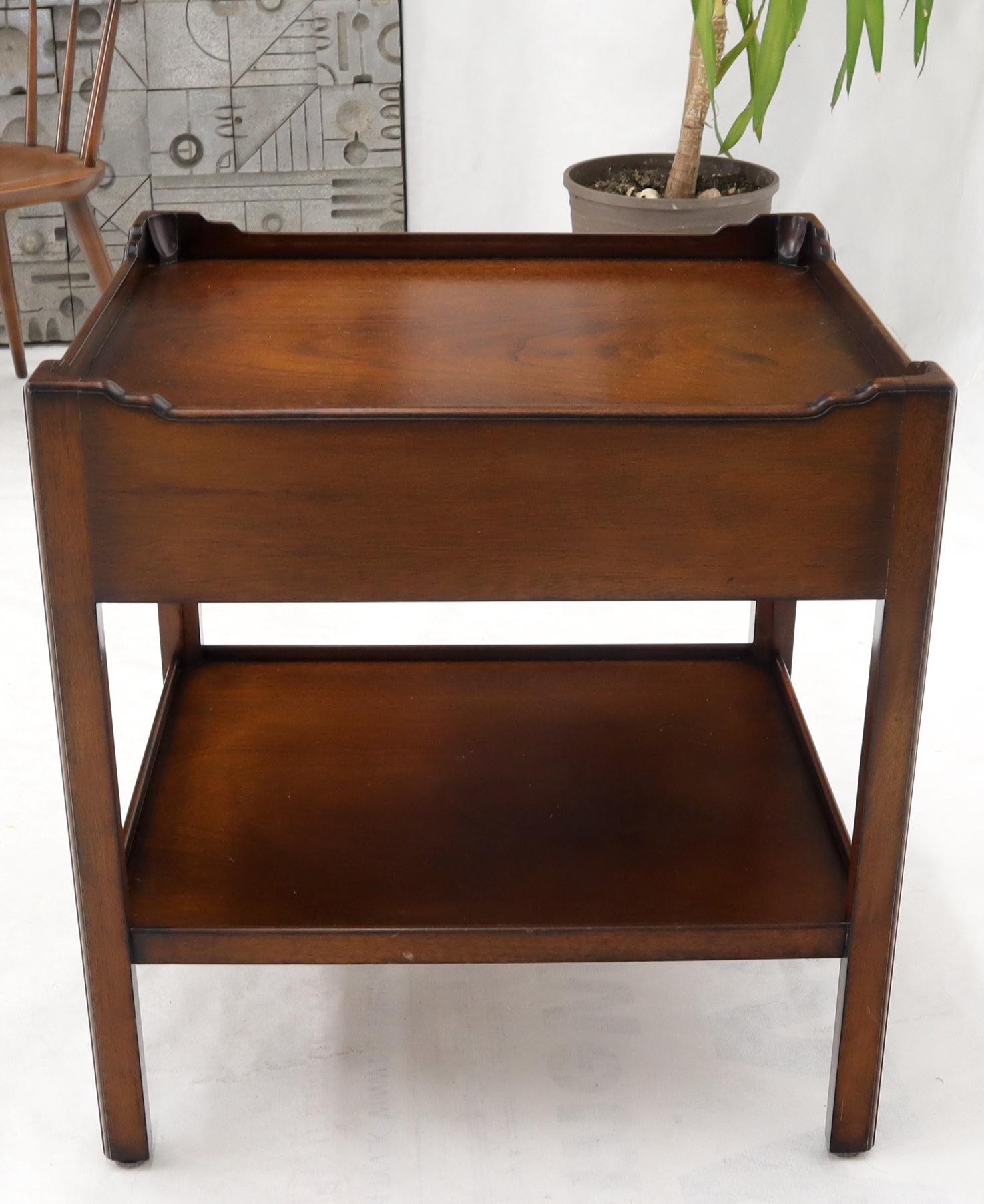 Lacquered Southampton Mahogany Gallery Top Brass Drop Pull One-Drawer End Table Stand For Sale