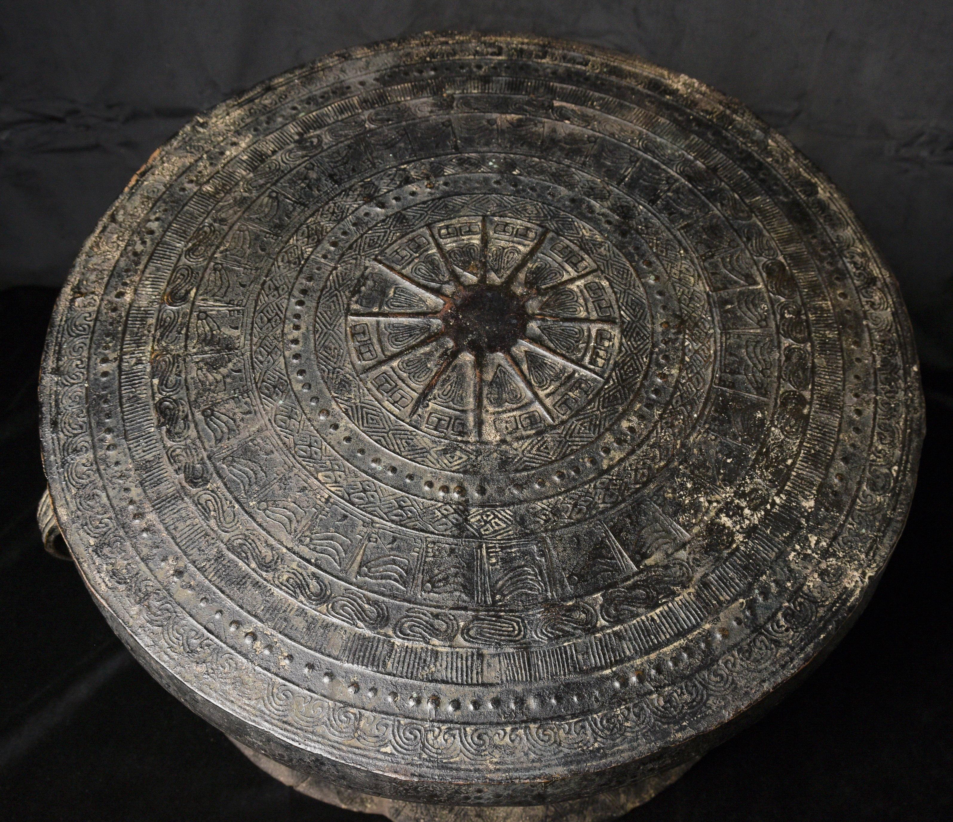 Tambor de bronce del sudeste asiático del siglo XV o anterior. 10208 Birmano en venta