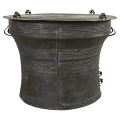 Tambor de lluvia o mesa de bebidas de bronce del sudeste asiático