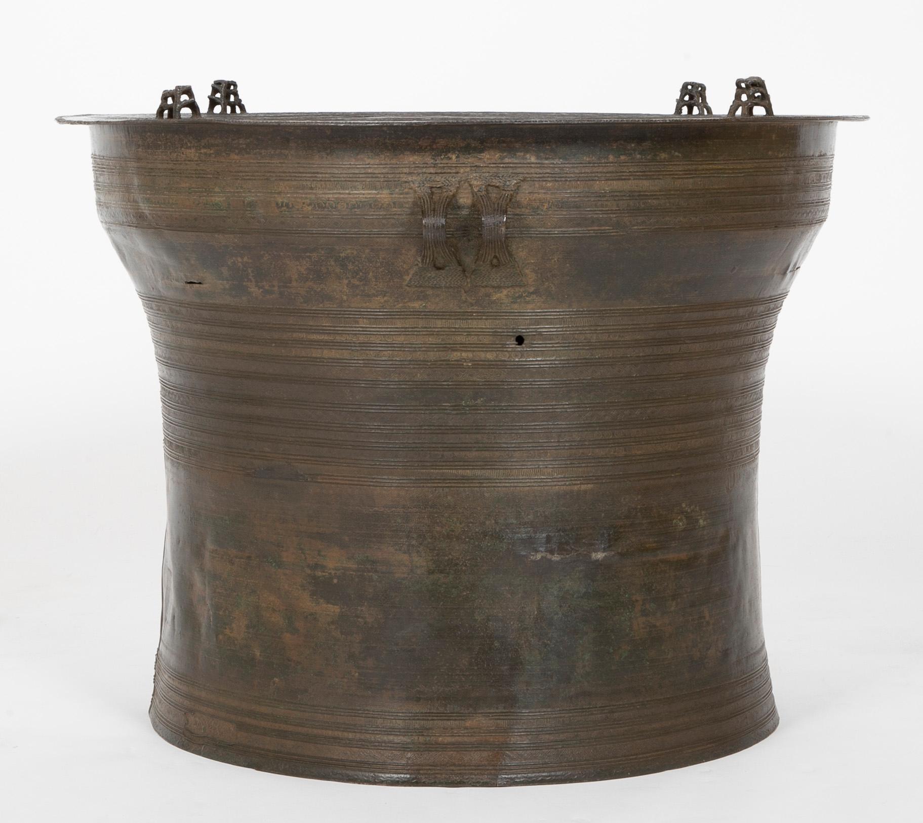19th Century Southeast Asian Bronze Rain Drum with Triple Stacked Piggy-Back Frogs & a Proces For Sale