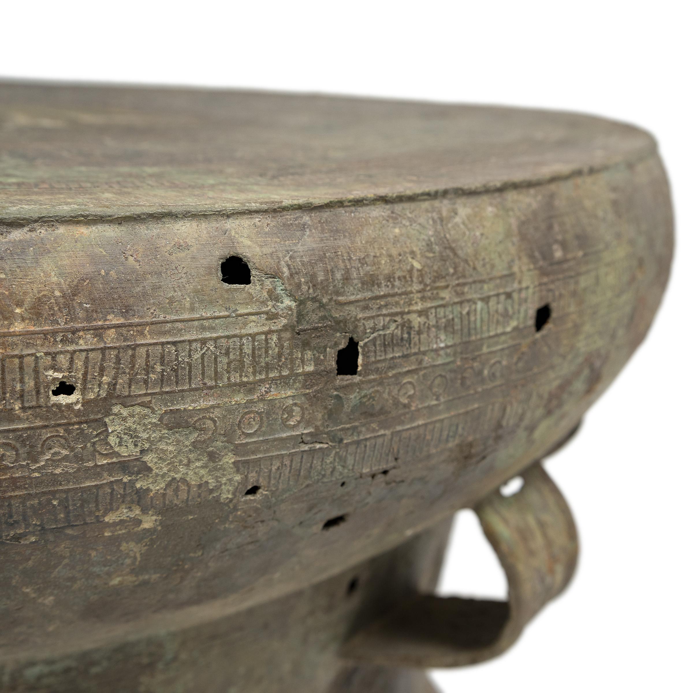 Southeast Asian Dong Son Bronze Ritual Drum, c. 200 BC In Good Condition In Chicago, IL