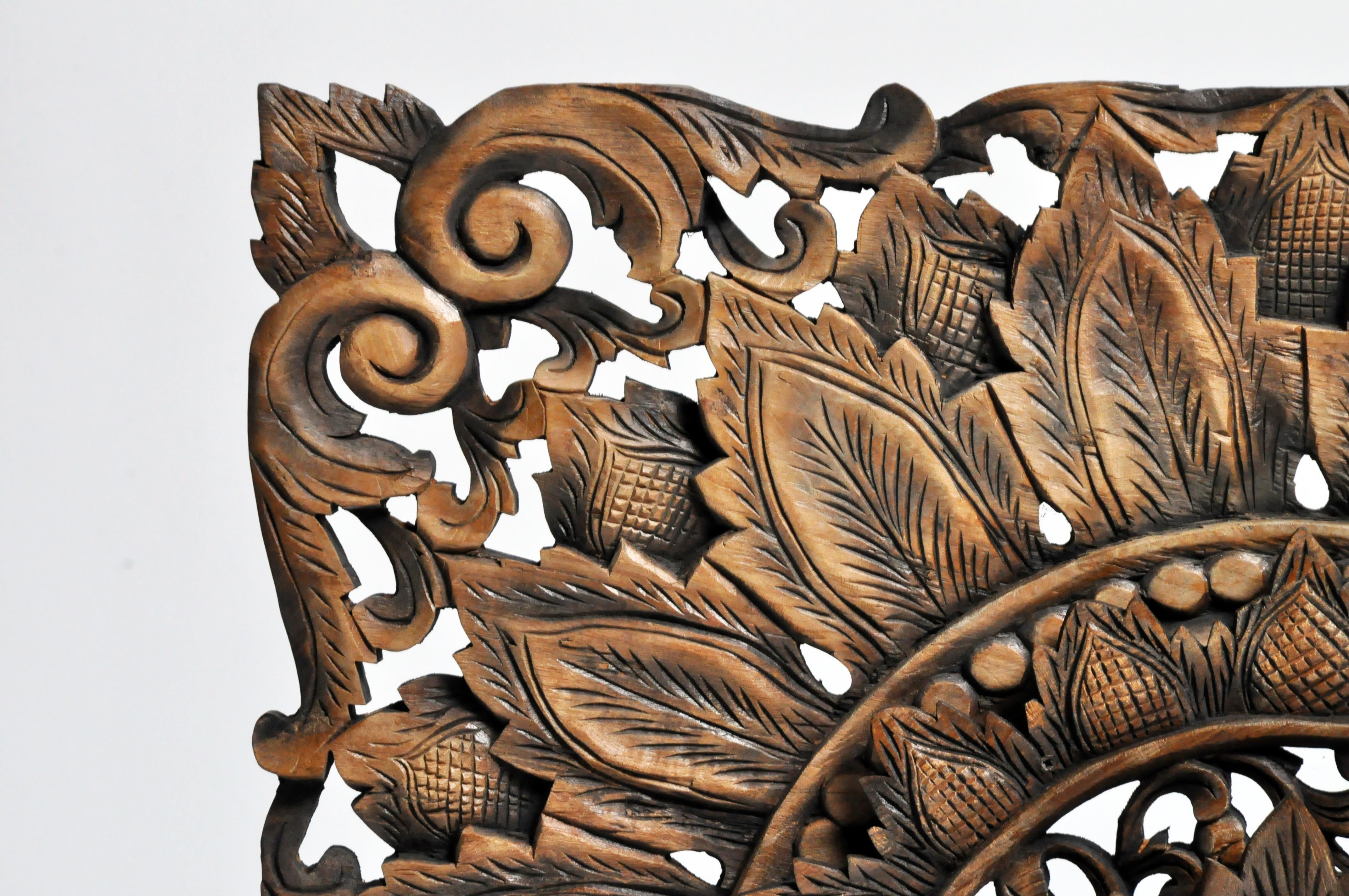 Southeast Asian Square Carved Flower Panel In Good Condition In Chicago, IL