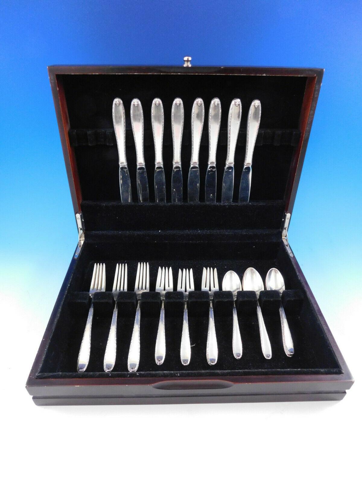 Southern Charm by Alvin sterling silver flatware set, 32 pieces. This set includes:

8 knives, 8 7/8