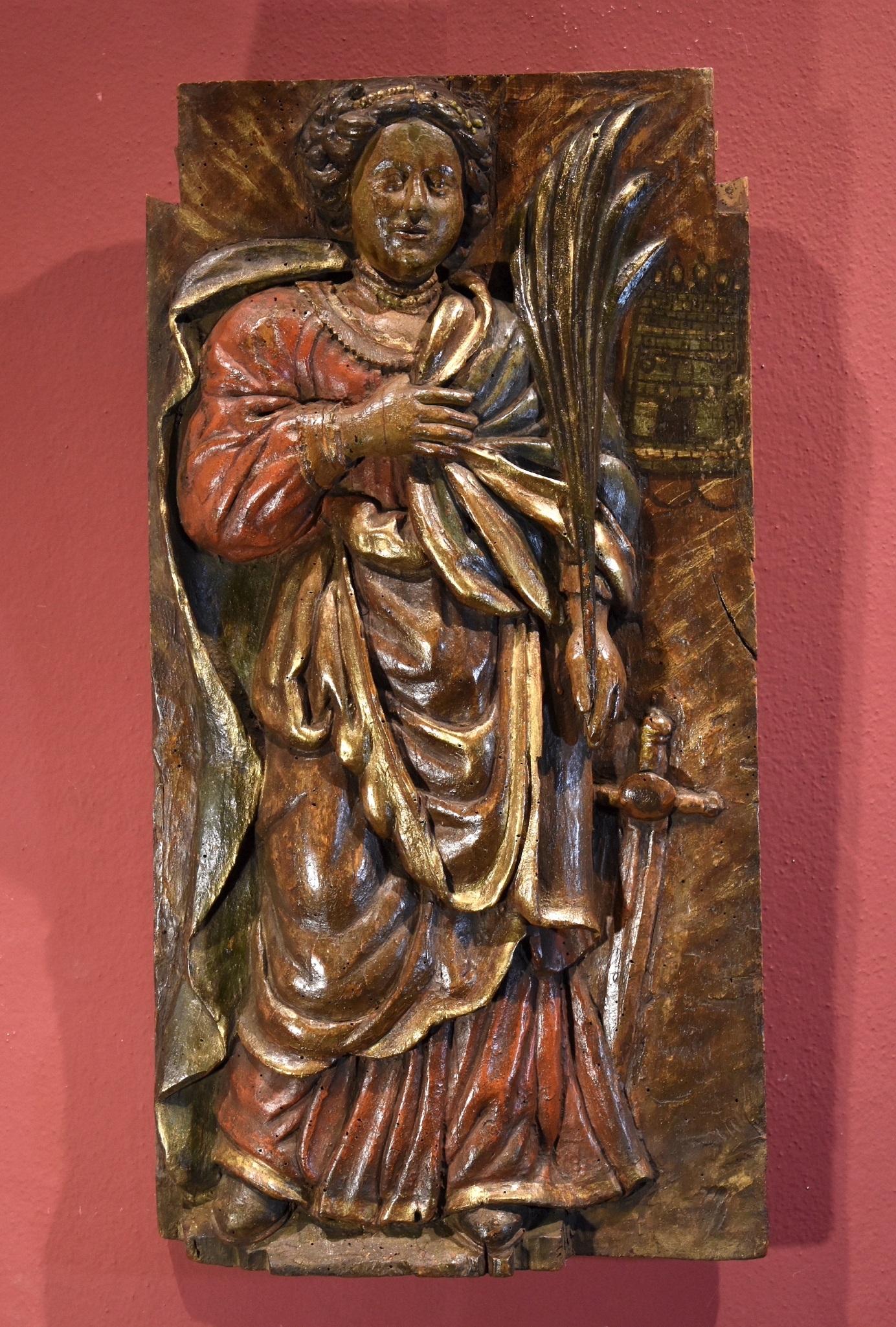 Panneau en haut-relief représentant Sainte-Barbe
Sud de la France, XVIe-XVIIe siècle

Bois sculpté polychrome avec traces de dorure

64 x 32 cm.
(bon état, avec petits manques et fissures, retouches éparses)


Ce haut-relief en bois réalisé entre le