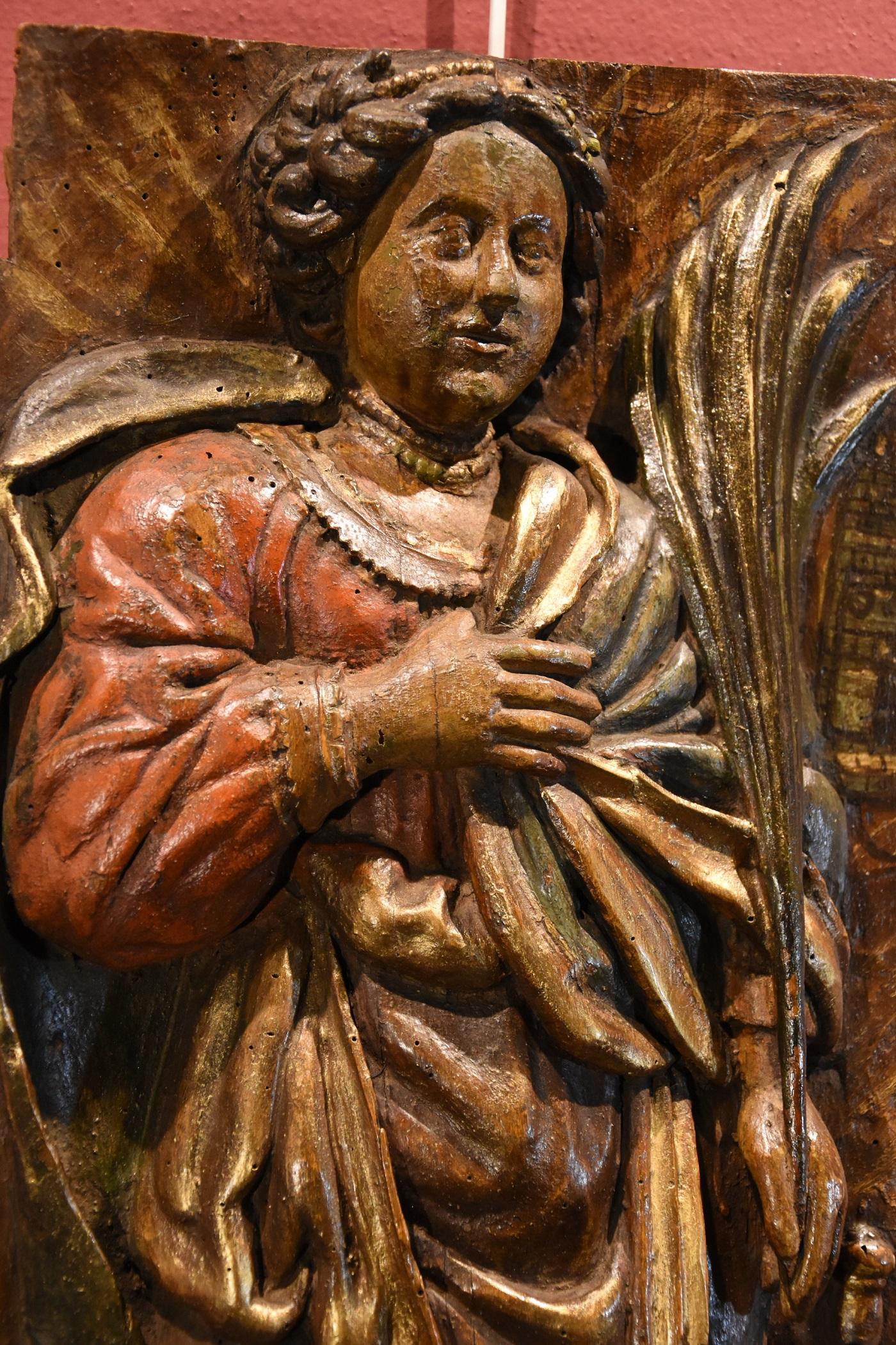 Saint Barbara France 16/17th Century Sculpture Wood Religious Old master Art For Sale 3