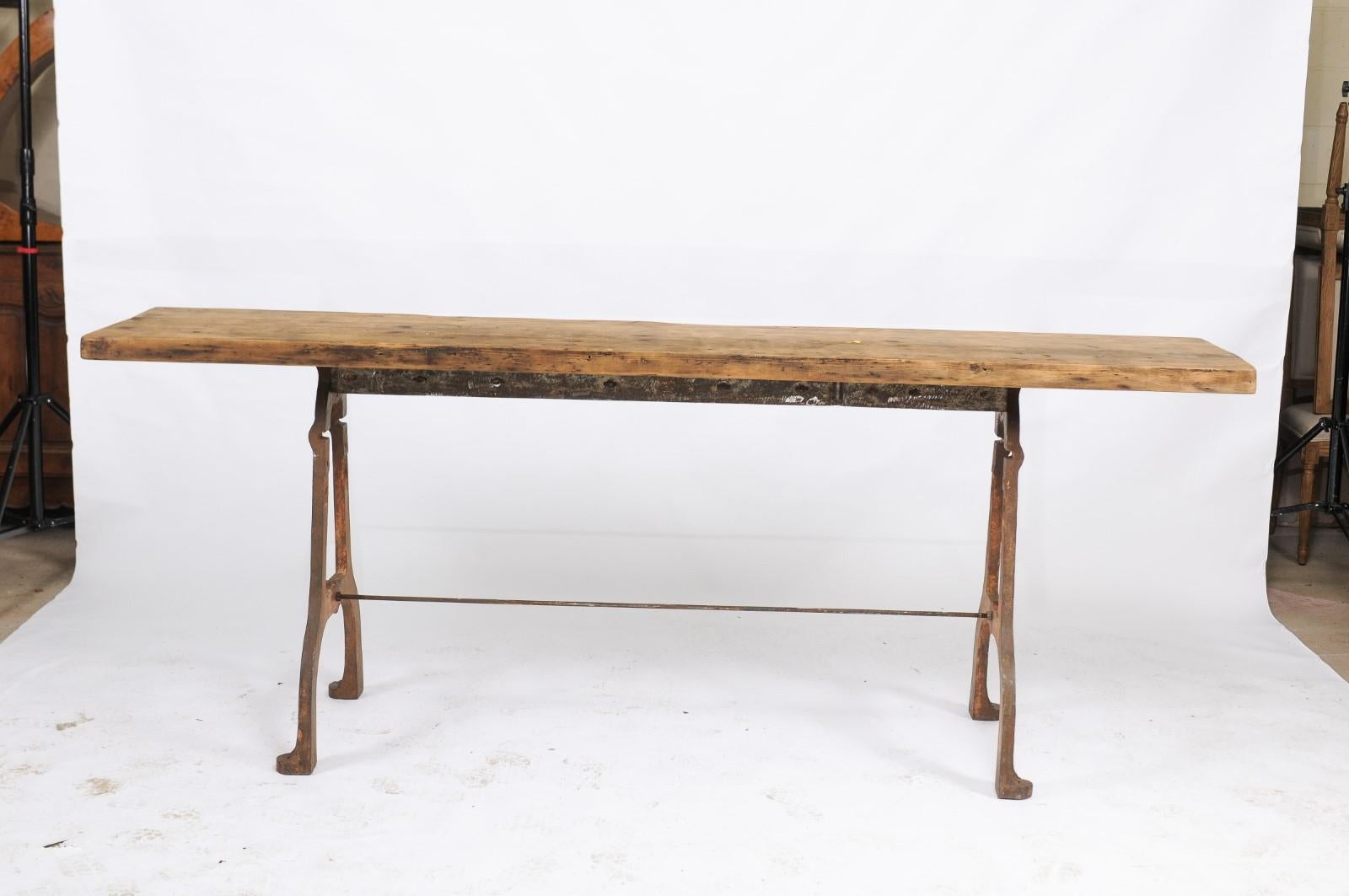 Southern French Long Iron and Oak Rectangular Console Table from the 1940s 6