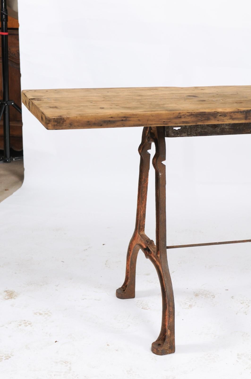 Southern French Long Iron and Oak Rectangular Console Table from the 1940s 3