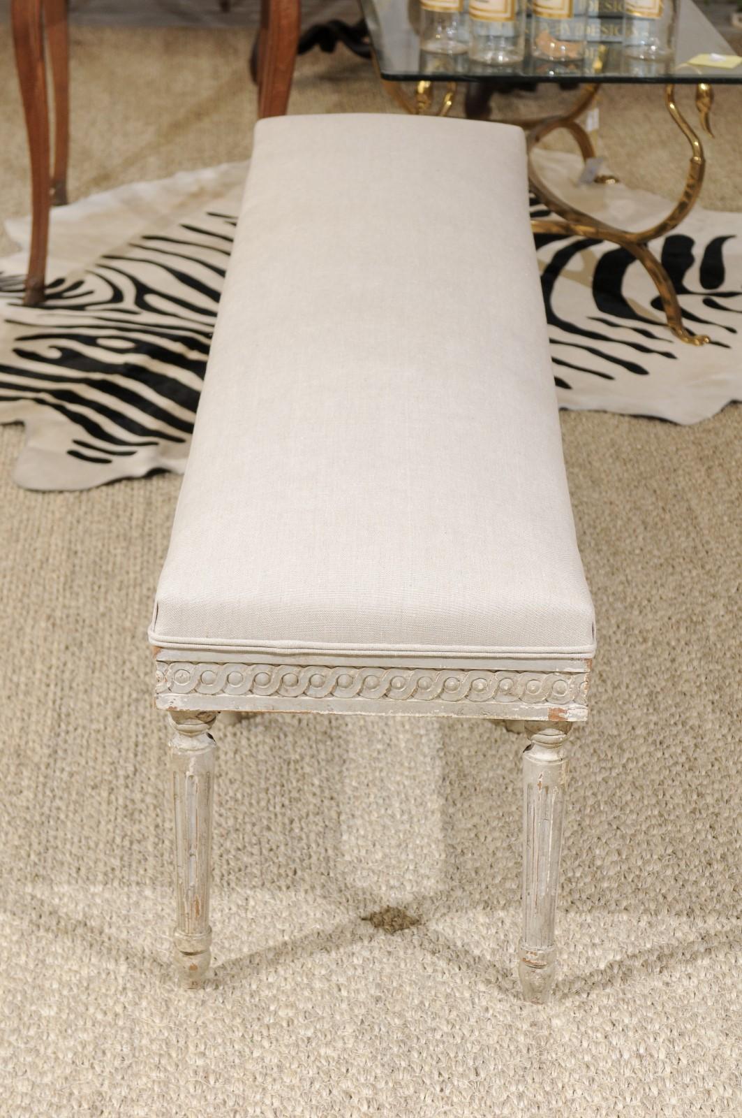 Southern French Louis XVI Style 1930s Upholstered Bench with Guilloche Motifs 3